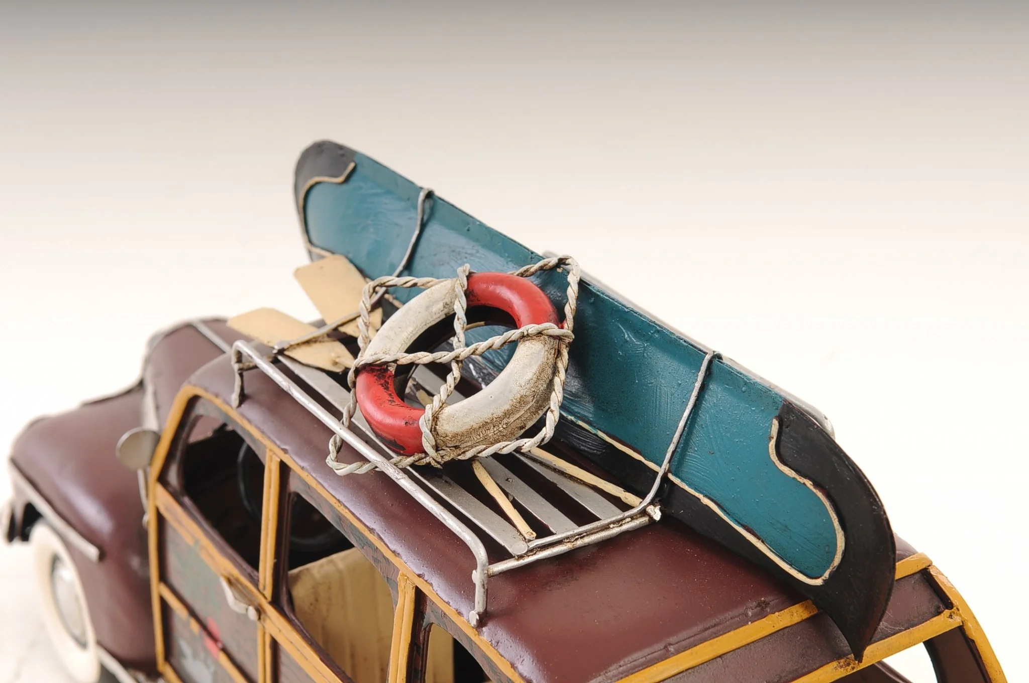 c1947 Chevrolet Suburban Sculpture By Homeroots - Image 4
