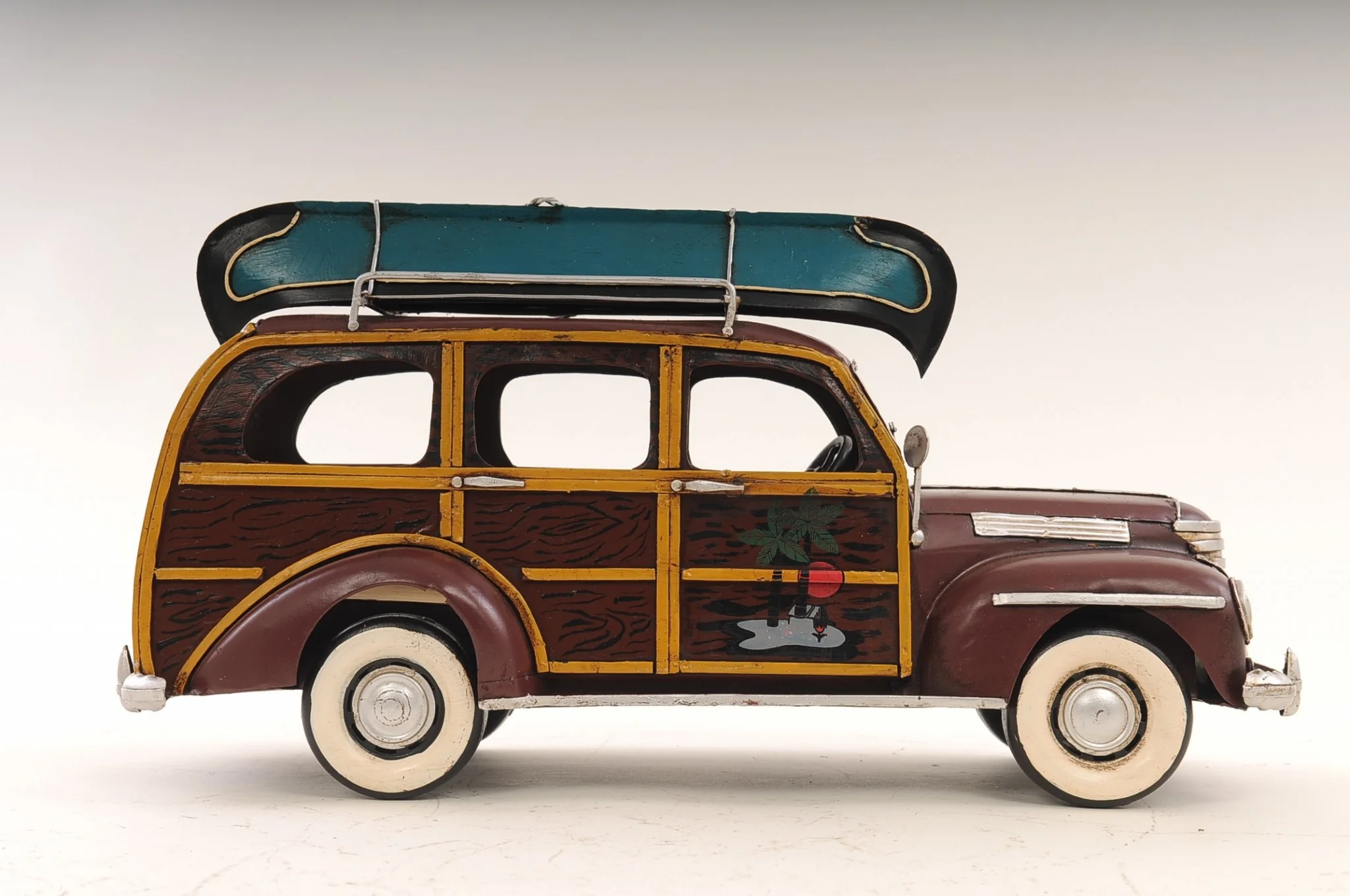 c1947 Chevrolet Suburban Sculpture By Homeroots - Image 5