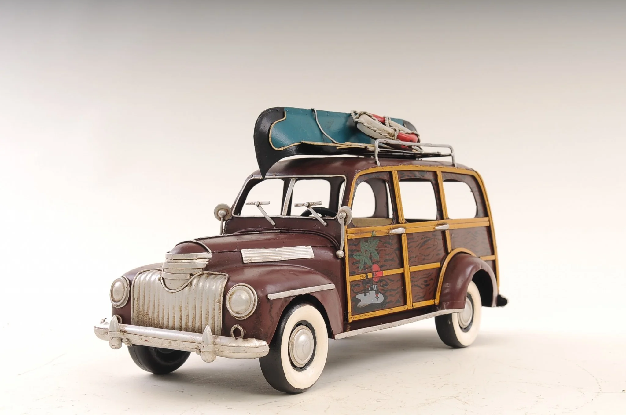 c1947 Chevrolet Suburban Sculpture By Homeroots - Image 6