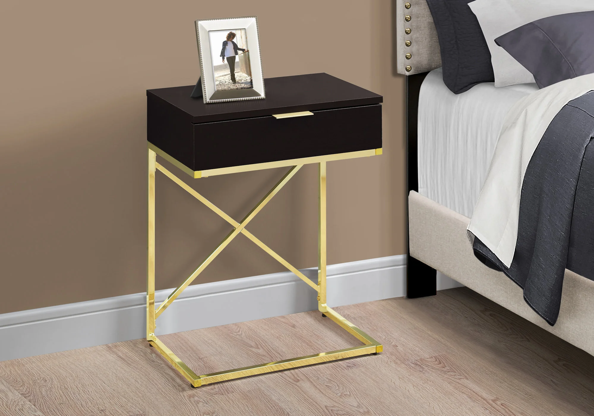 Cappuccino Finish Gold Metal Accent Table By Homeroots - Image 3