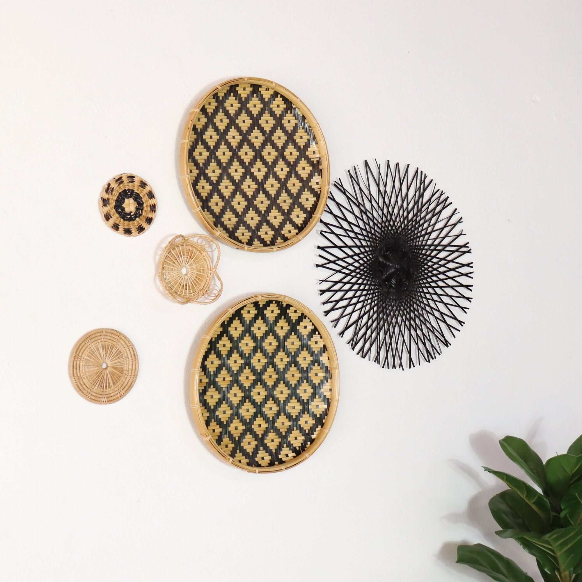 Chom Ma Nat - Wall Hanging By Thaihome - Image 3