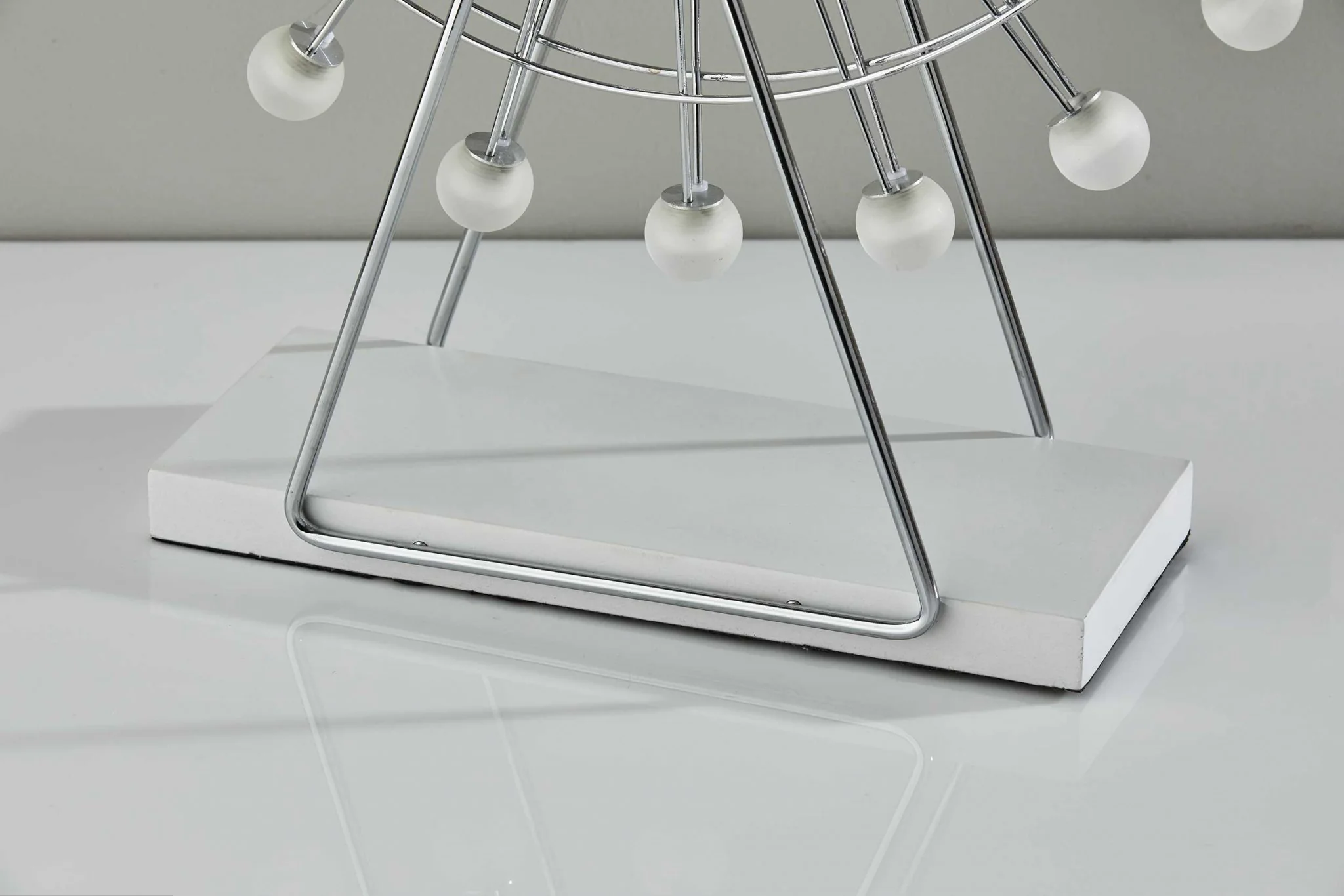 Chrome Ferris Wheel Large Table Lamp By Homeroots - Image 4