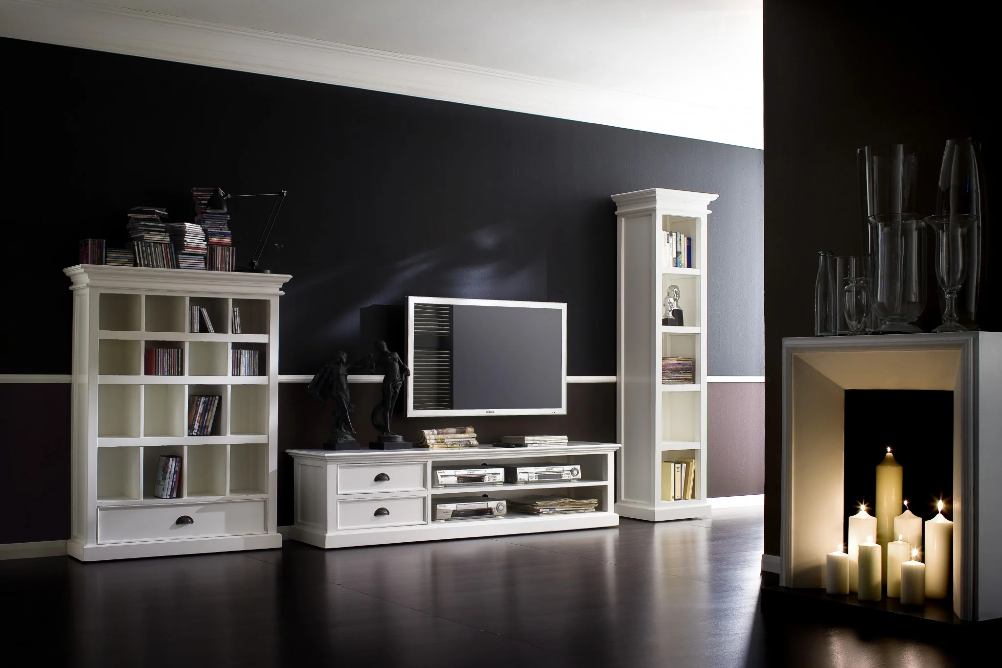 Classic White Bookshelf By Homeroots - Image 9