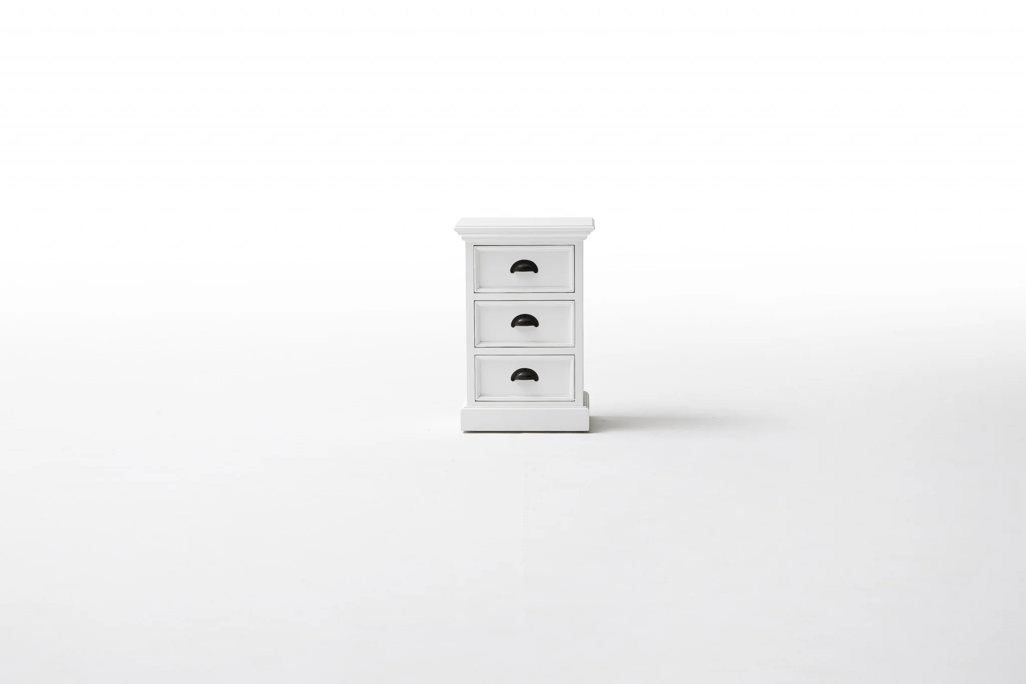 Classic White Three Drawer Nightstand By Homeroots - Image 9