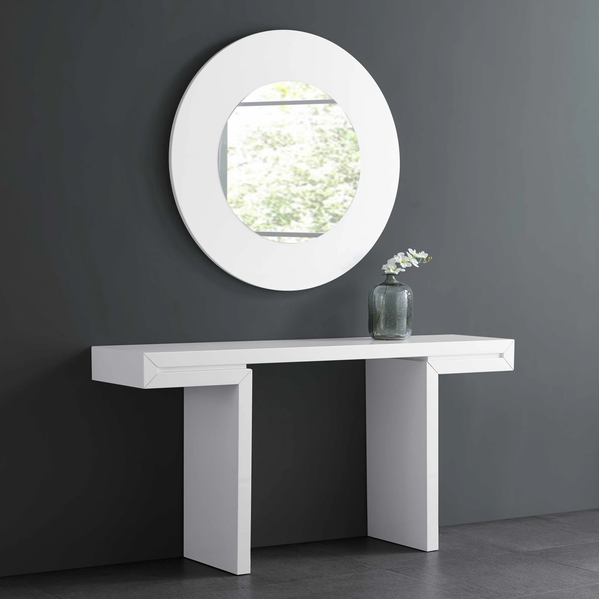 Console In High White Gloss Lacquer By Homeroots - Image 3