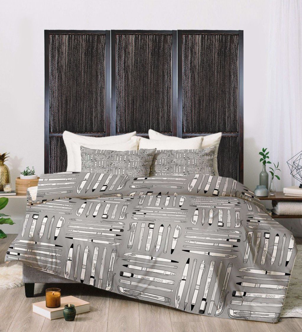 Dark Wood and Water Hyacinth 3 Panel Room Divider Screen By Homeroots - Image 5
