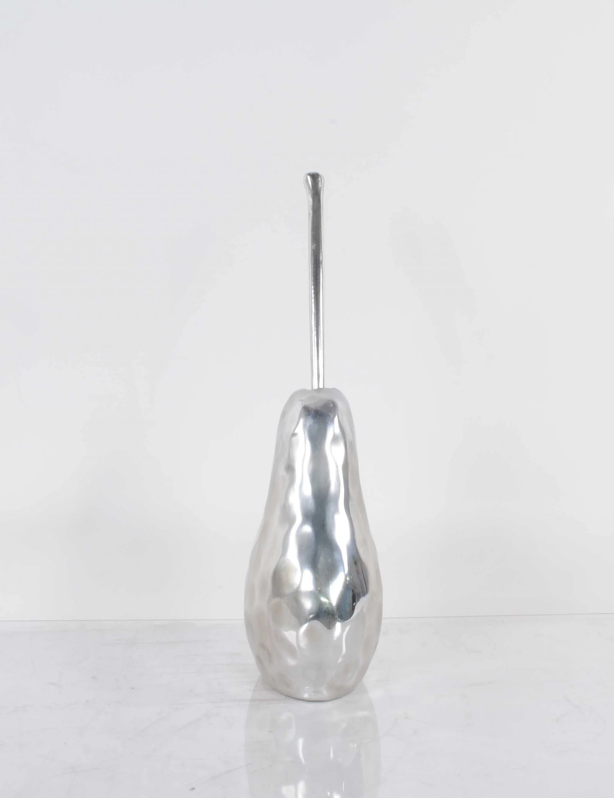Delicious Hammered Finish Pear Statue By Homeroots - Image 4