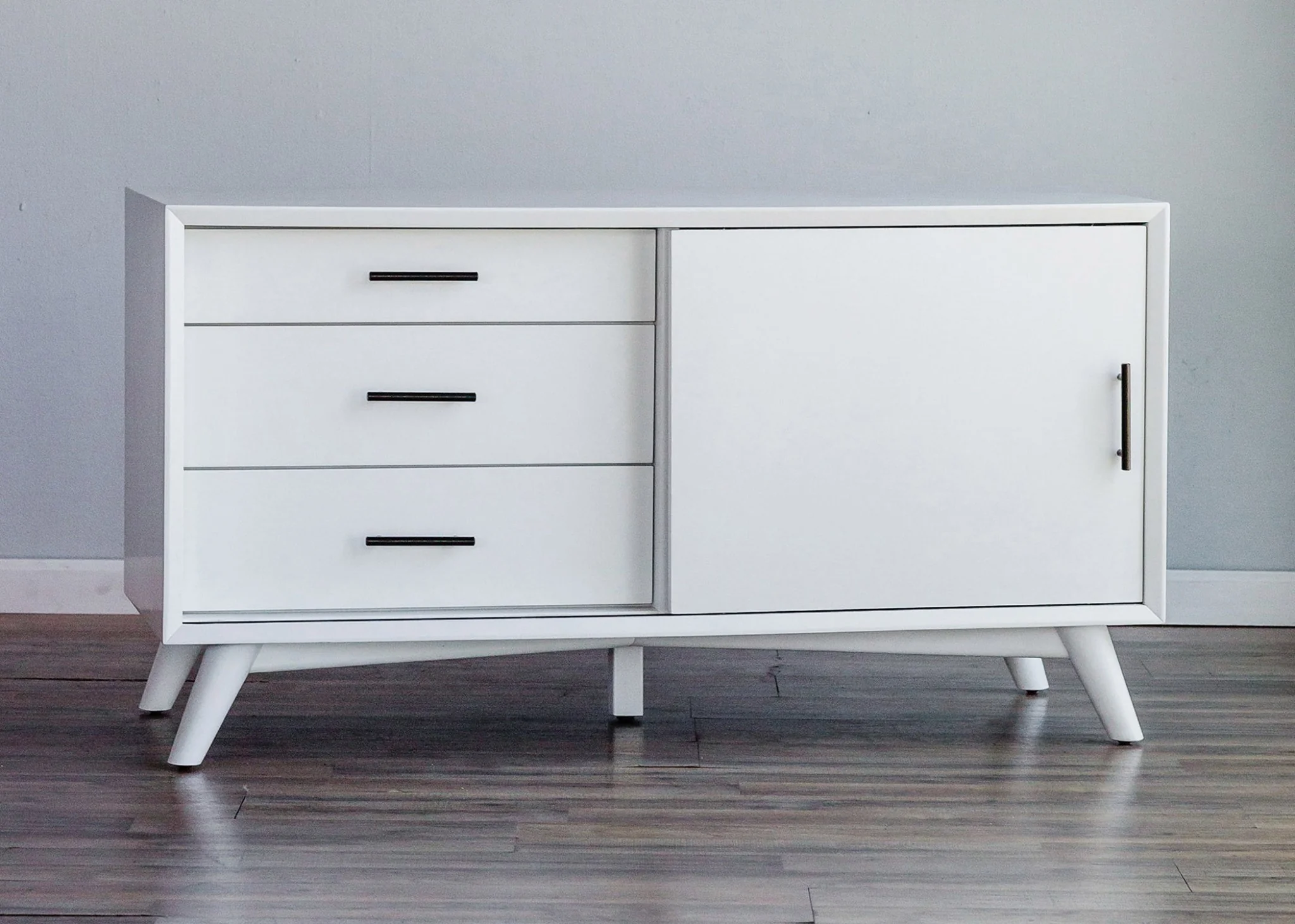 Flair 50" White Mid Century Mod TV Console By Homeroots - Image 4