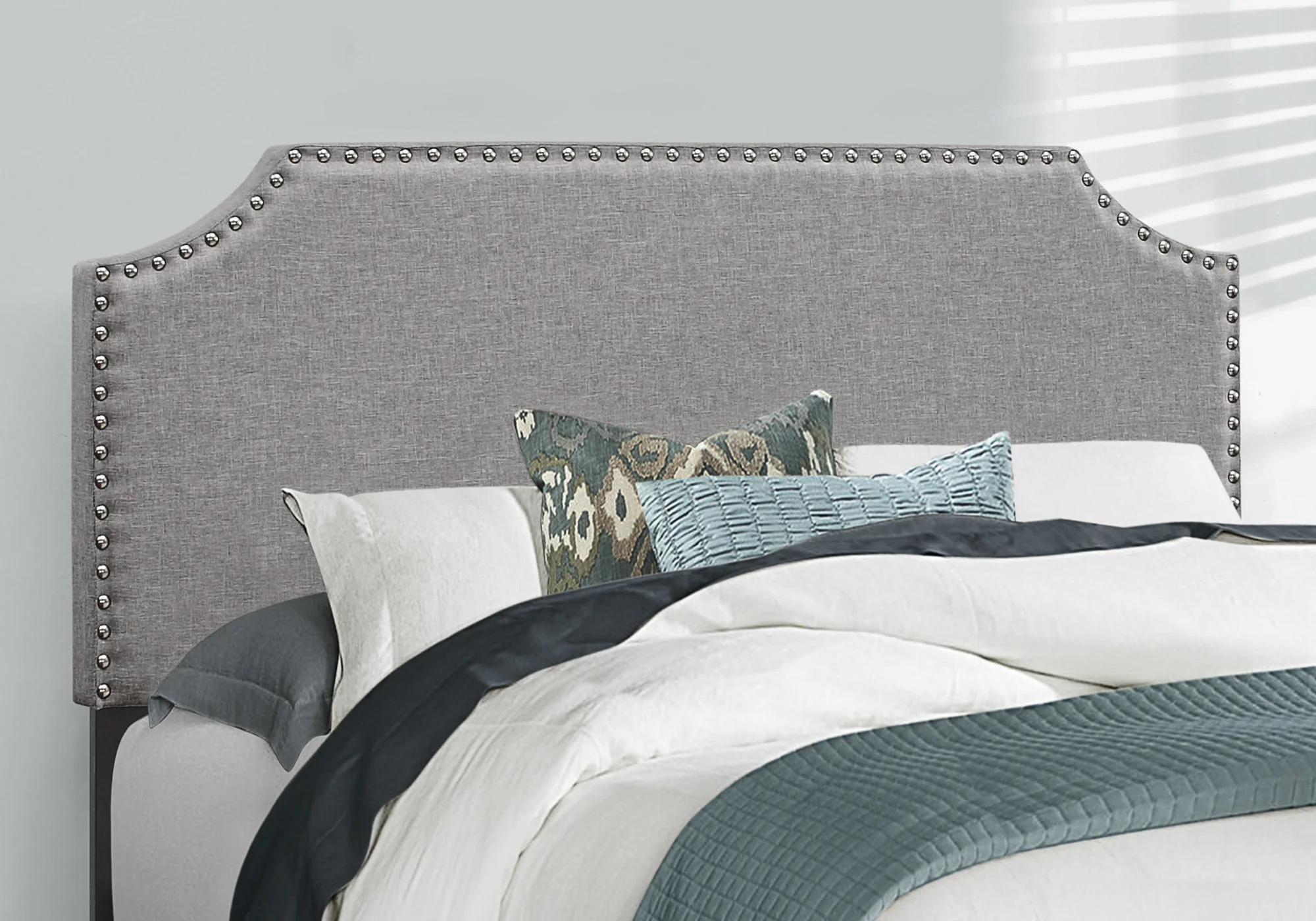 Full Size Grey Linen With Chrome Trim And Solid Wood Black Feet Bed By Homeroots - Image 3