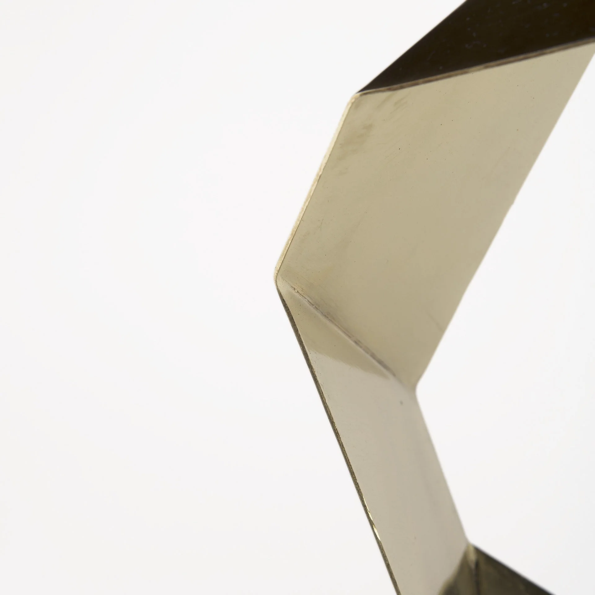Golden Geometric Halo Table or Desk Lamp By Homeroots - Image 5