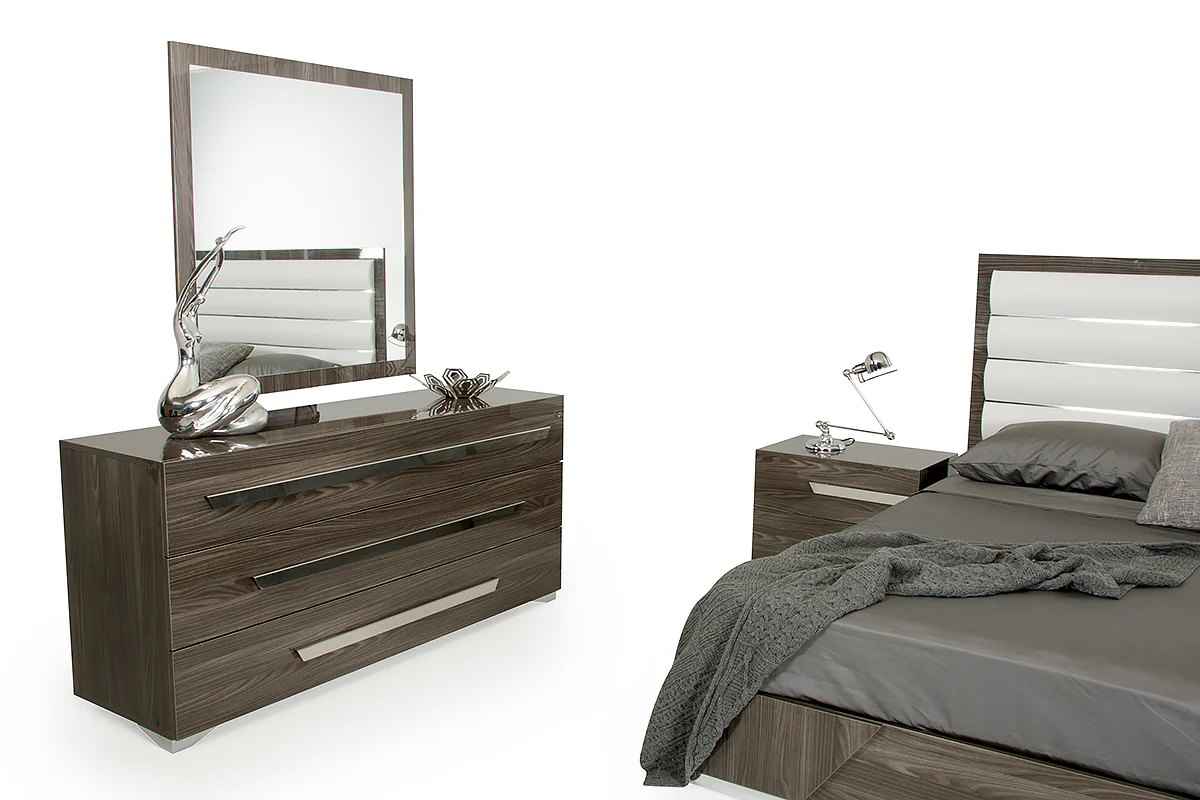 Gray Gradient Lines Chrome 3 Drawer Dresser By Homeroots - Image 4