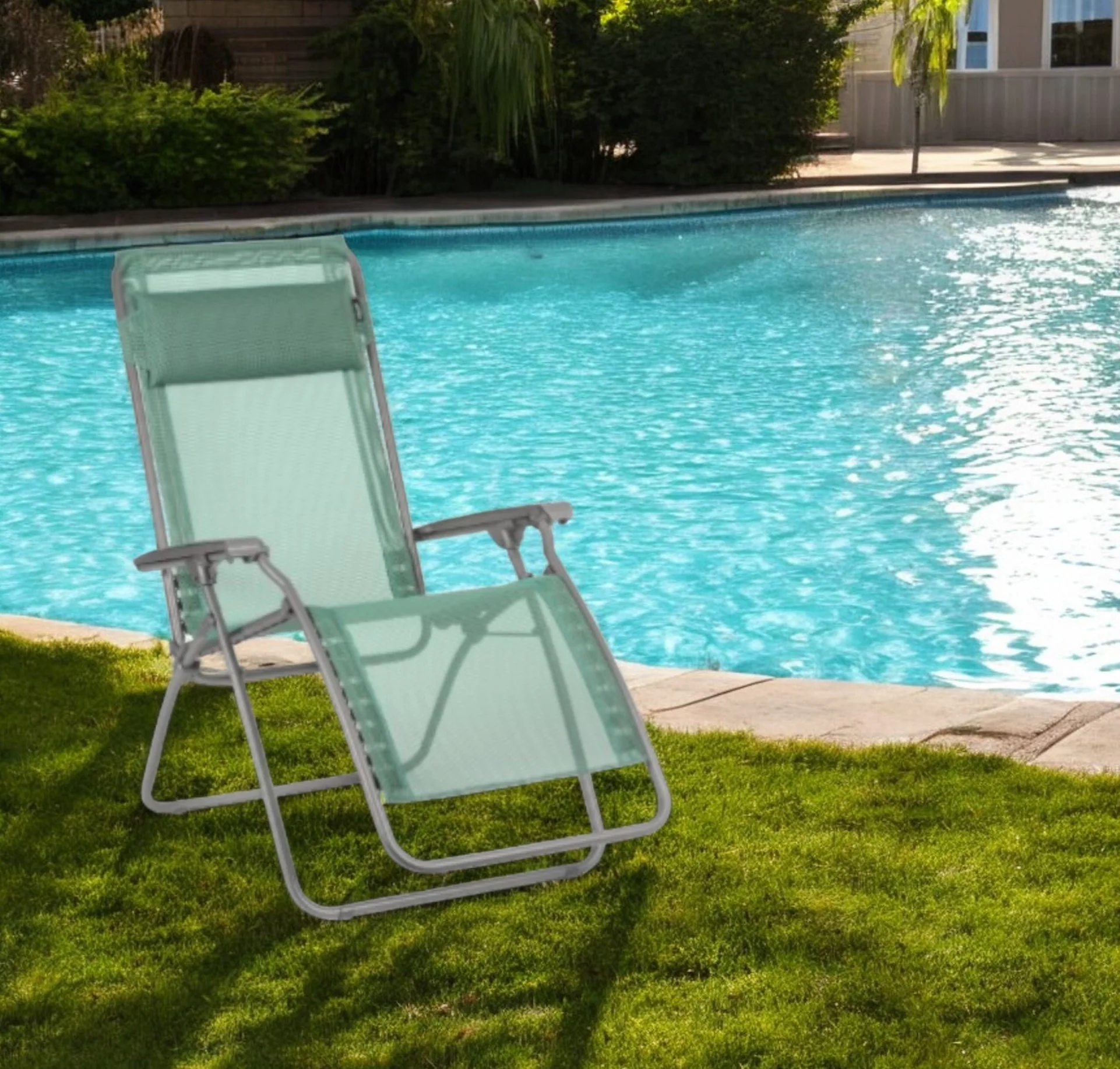 Green Metal Outdoor Zero Gravity Chair with Green Cushion By Homeroots - Image 2