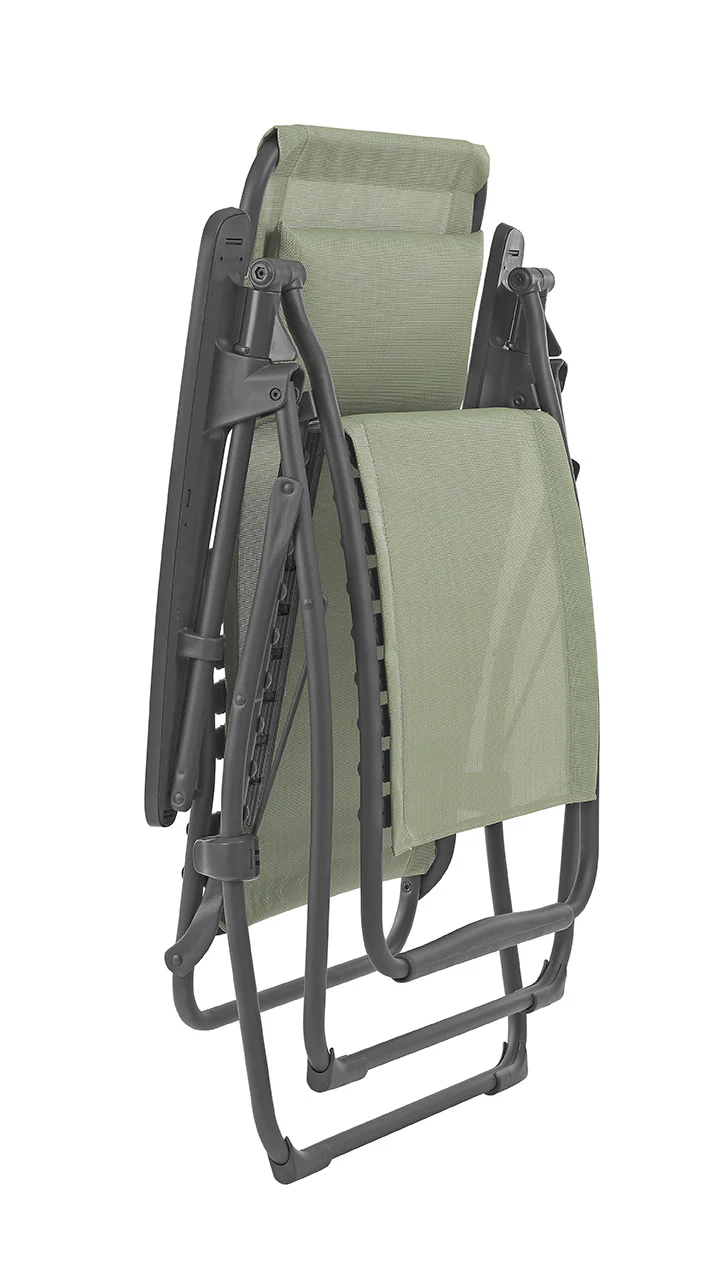Green Steel Outdoor Zero Gravity Chair with Green Cushion By Homeroots - Image 3