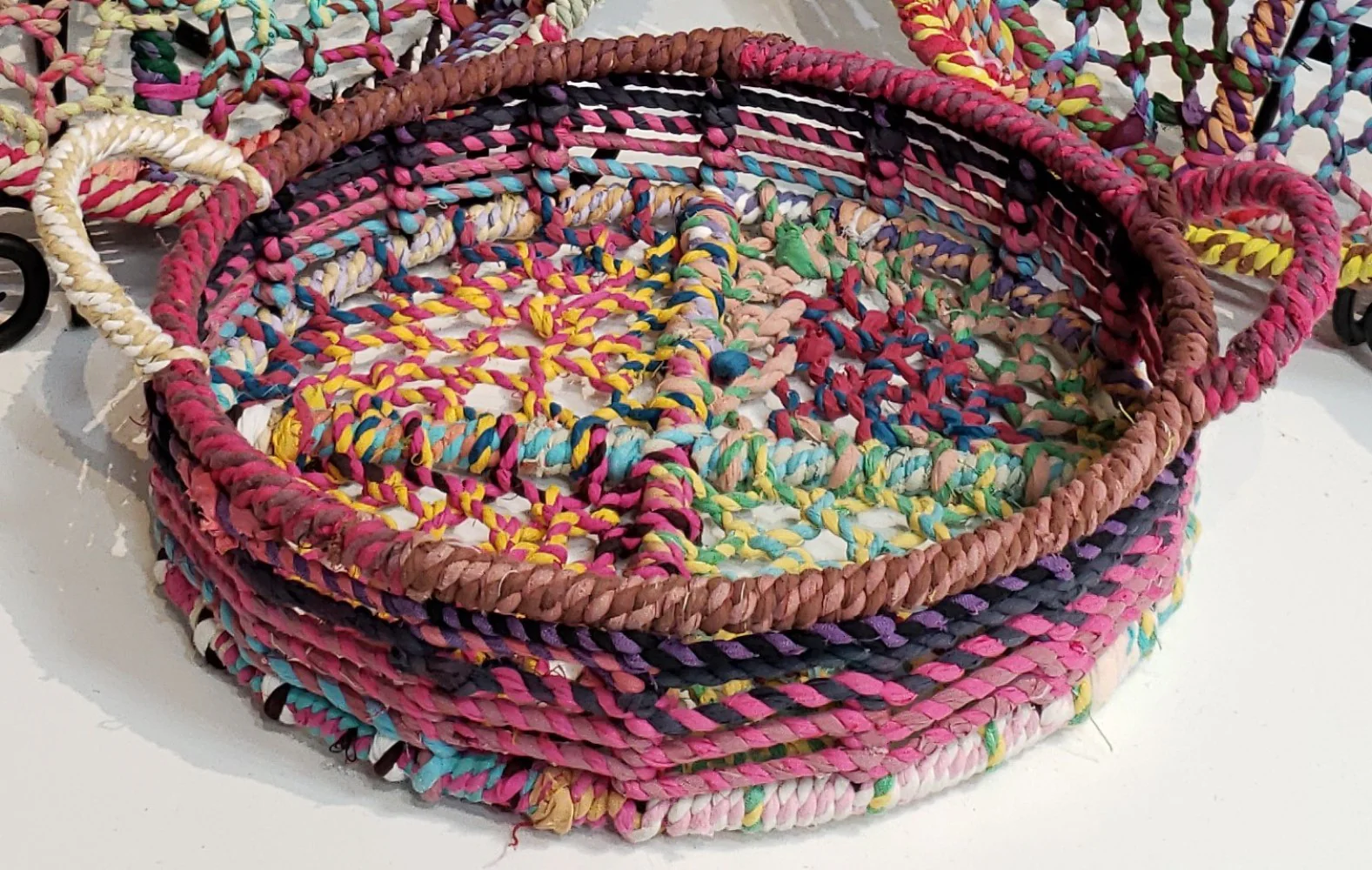 Handmade Set Of 3 Rainbow Round Nesting Jute Trays By Homeroots - Image 7