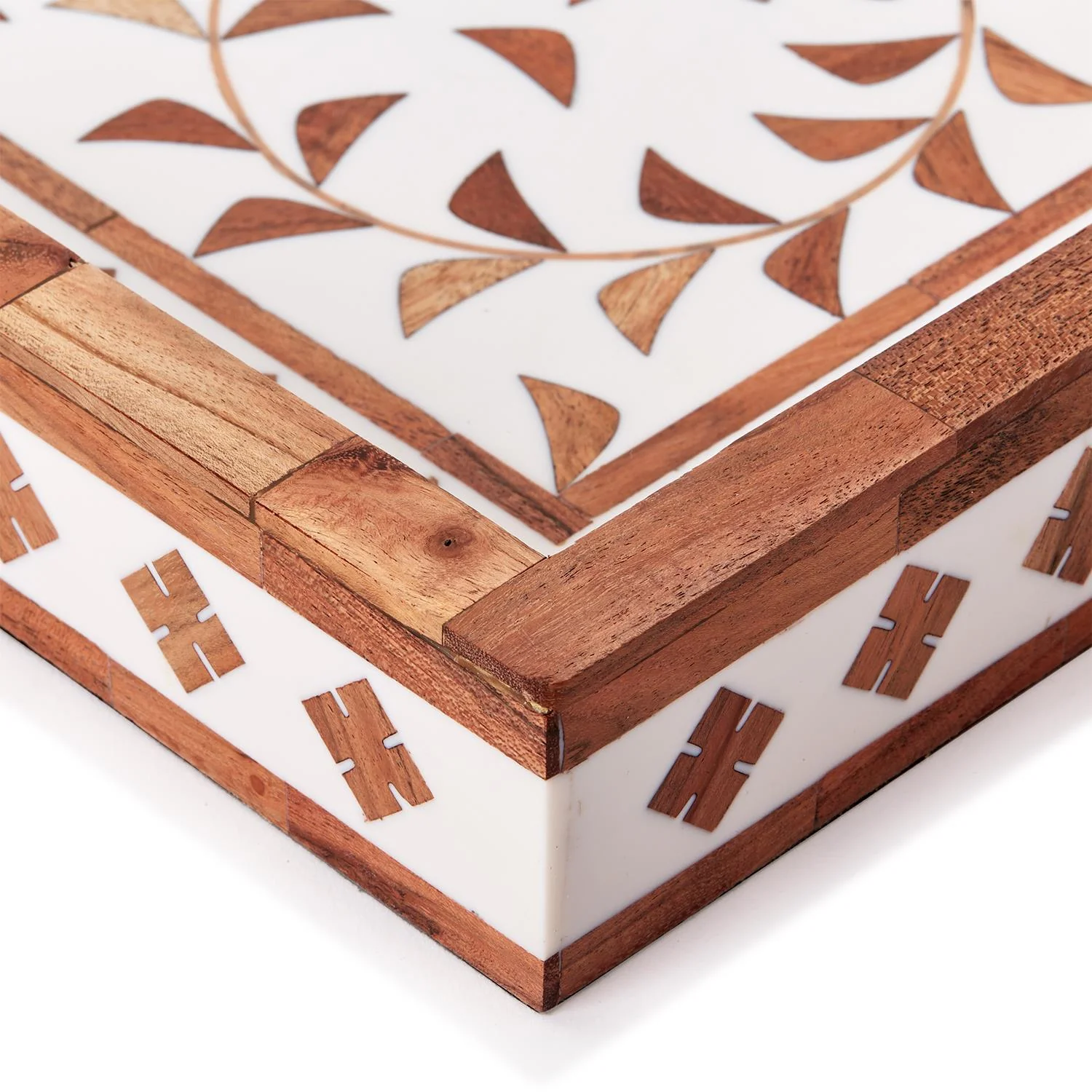 Jaipur Palace Natural Serving Tray By Tozai Home - Image 4