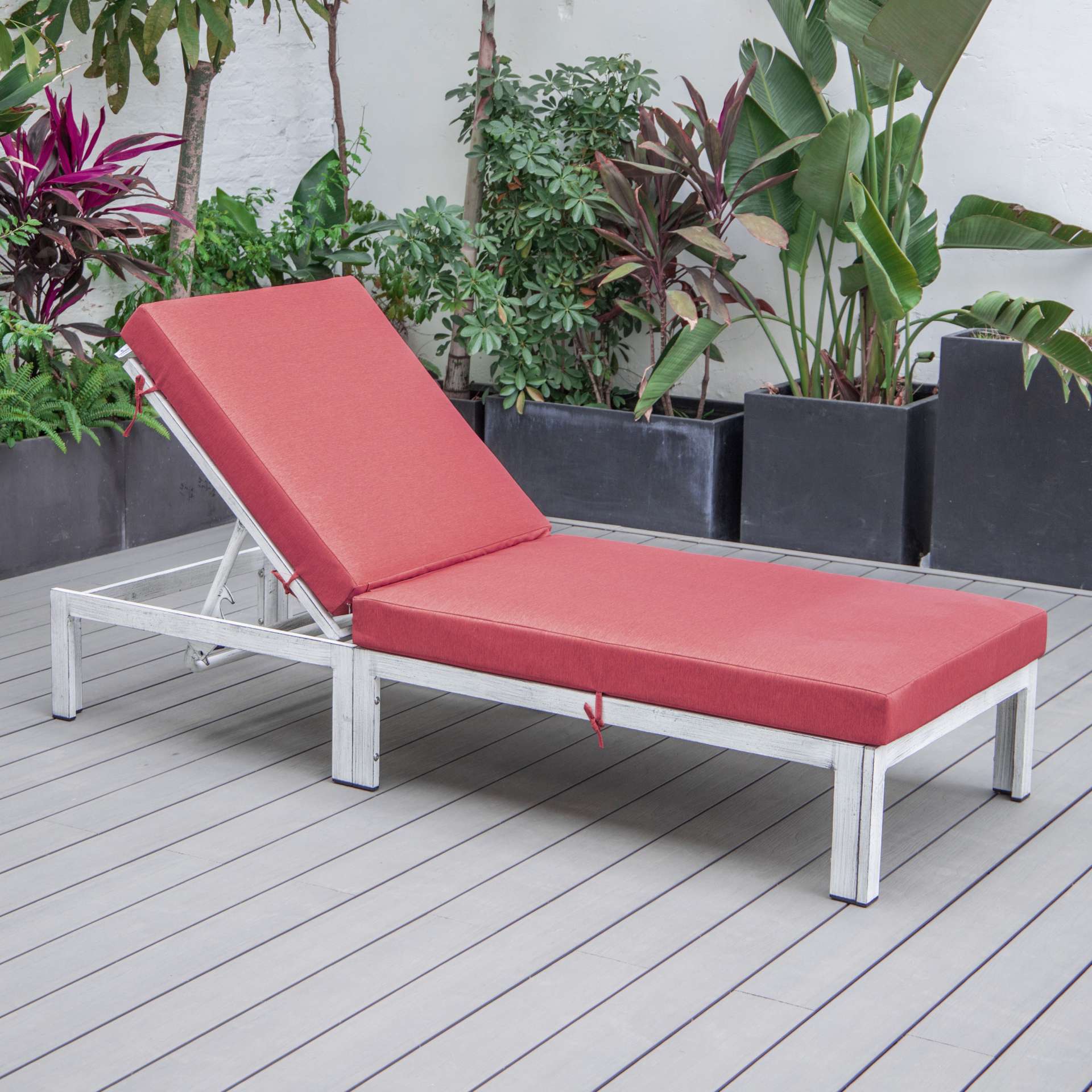 LeisureMod Chelsea Modern Outdoor Weathered Grey Chaise Lounge Chair With Cushions - Image 12