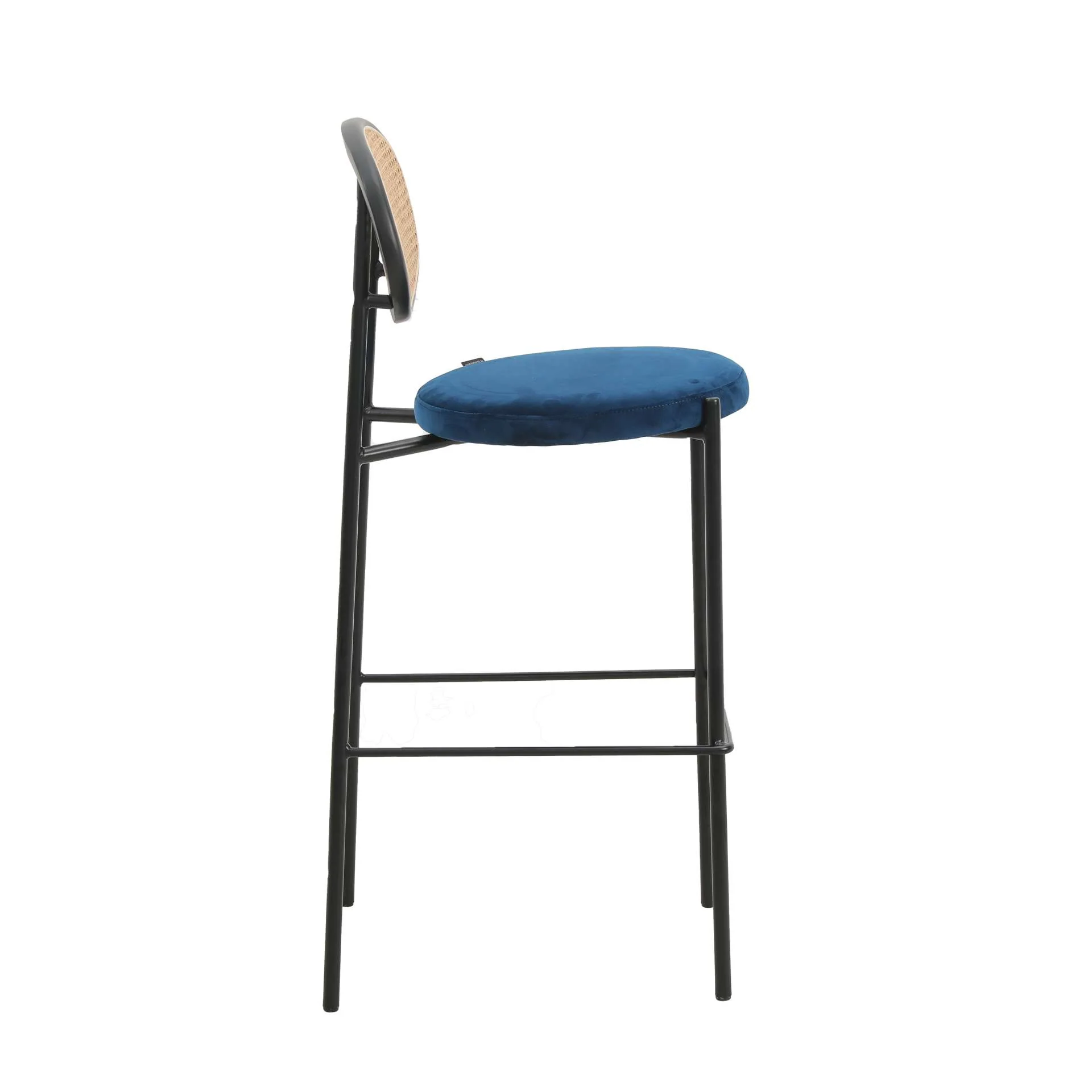 LeisureMod Euston Modern Wicker Bar Stool With Black Steel Frame - Image 27