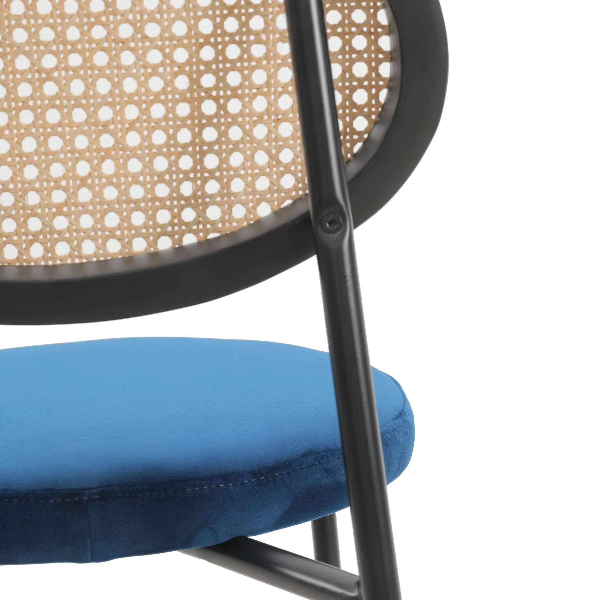 LeisureMod Euston Modern Wicker Bar Stool With Black Steel Frame - Image 30