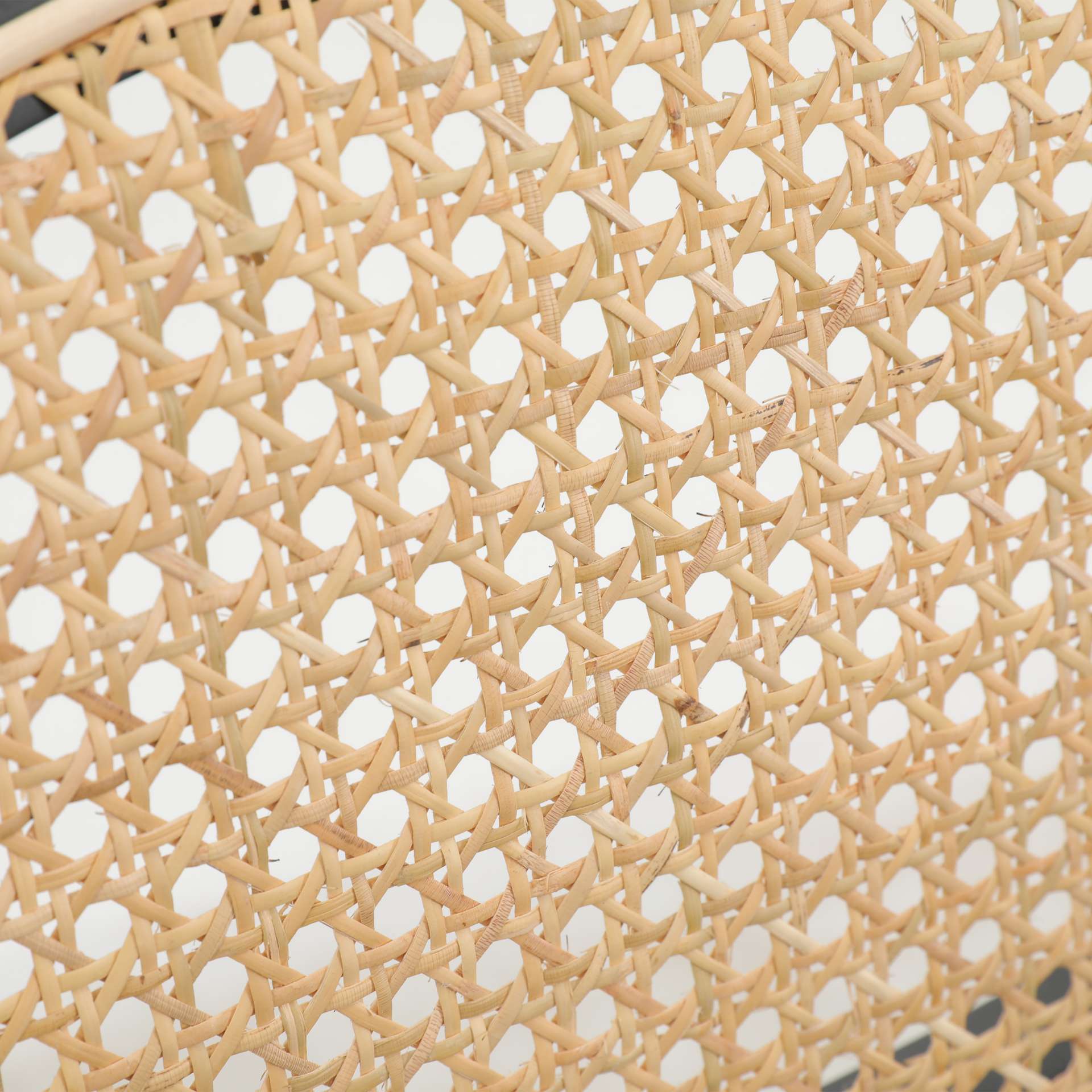LeisureMod Euston Modern Wicker Bar Stool With Black Steel Frame - Image 35