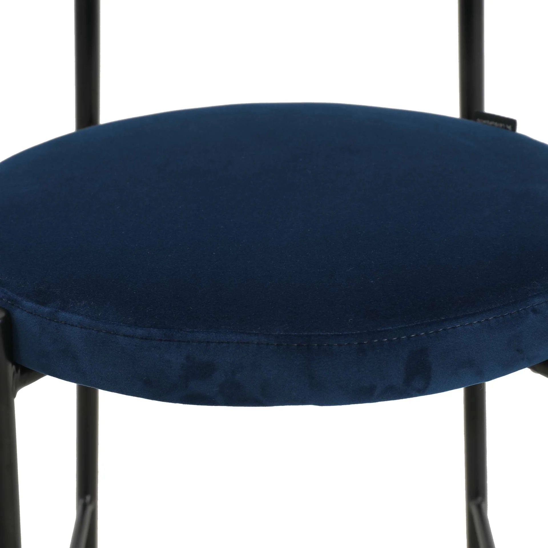 LeisureMod Euston Modern Wicker Bar Stool With Black Steel Frame - Image 37