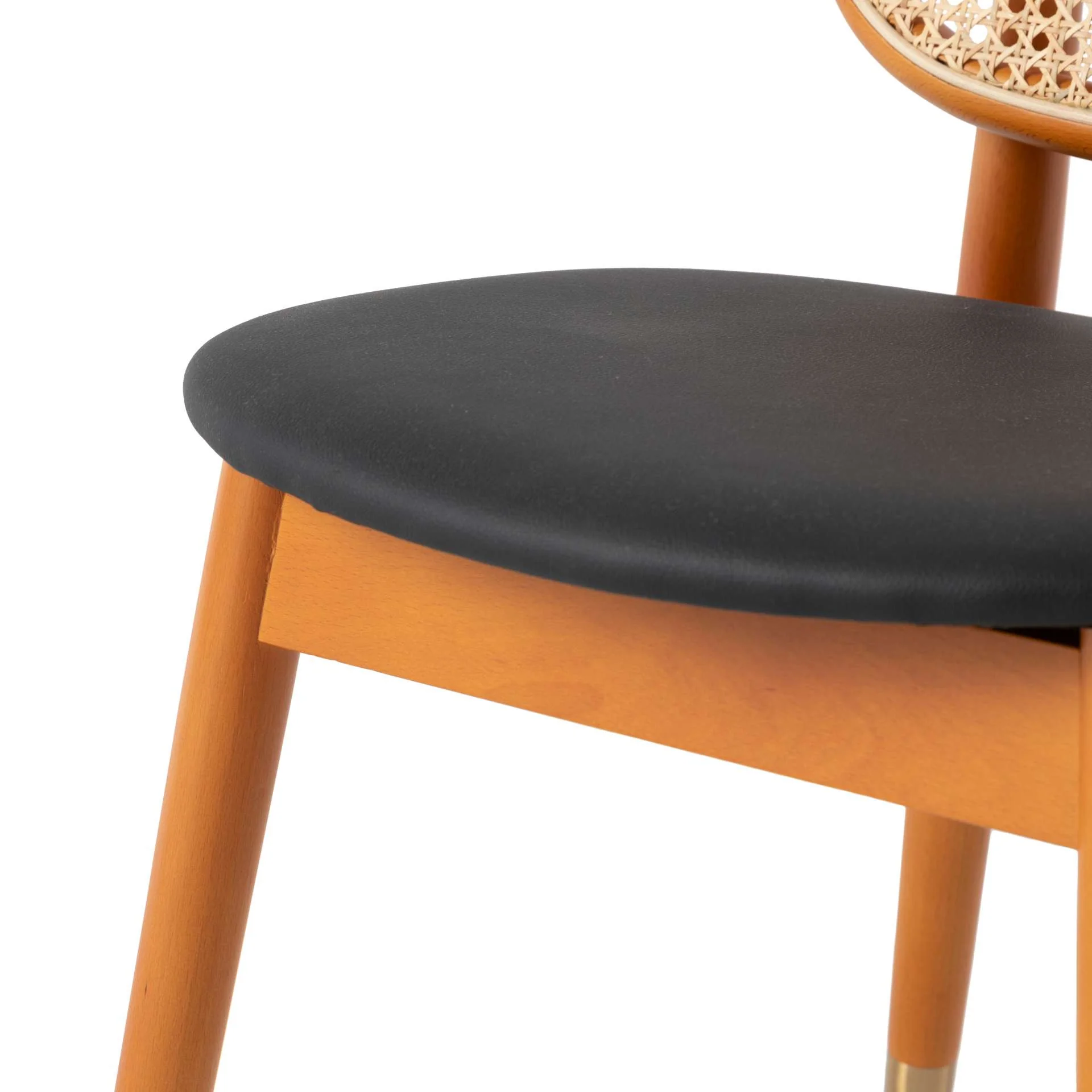 LeisureMod Holbeck Wicker Dining Chair with Upholstered Leather Seat and Beech Wood Legs - Image 7