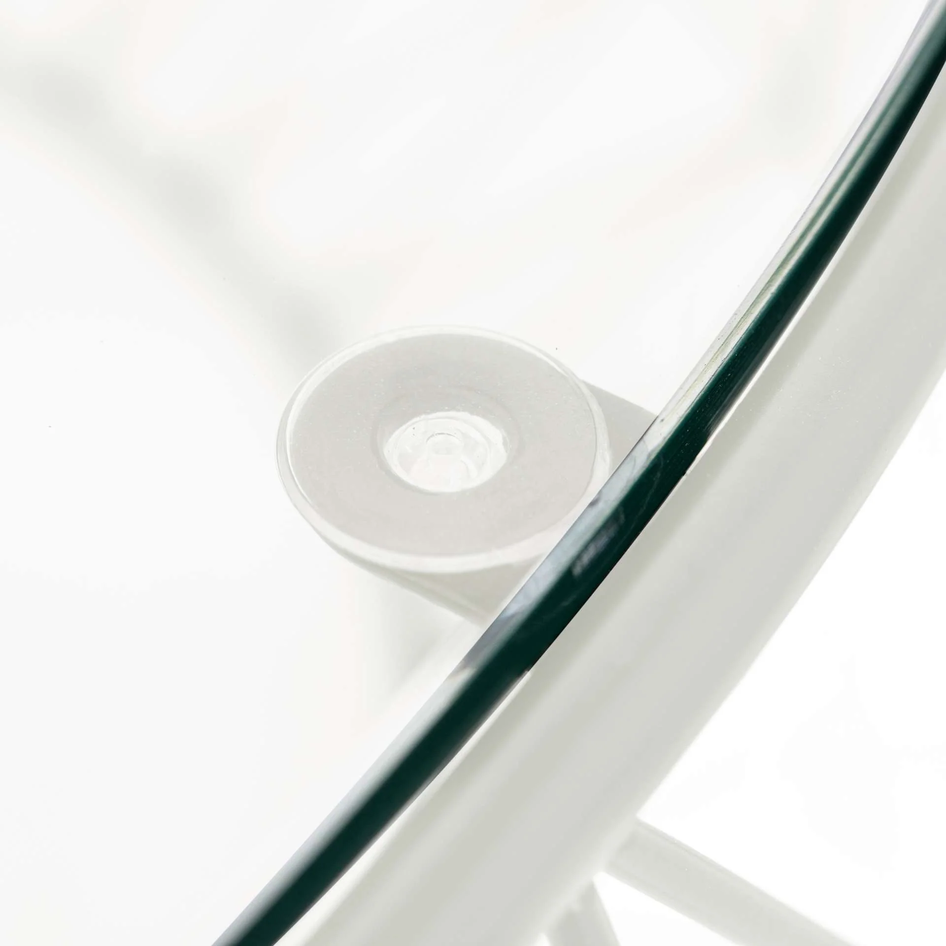 LeisureMod Malibu Modern Round Glass Top Coffee Table With Metal Base - Image 34