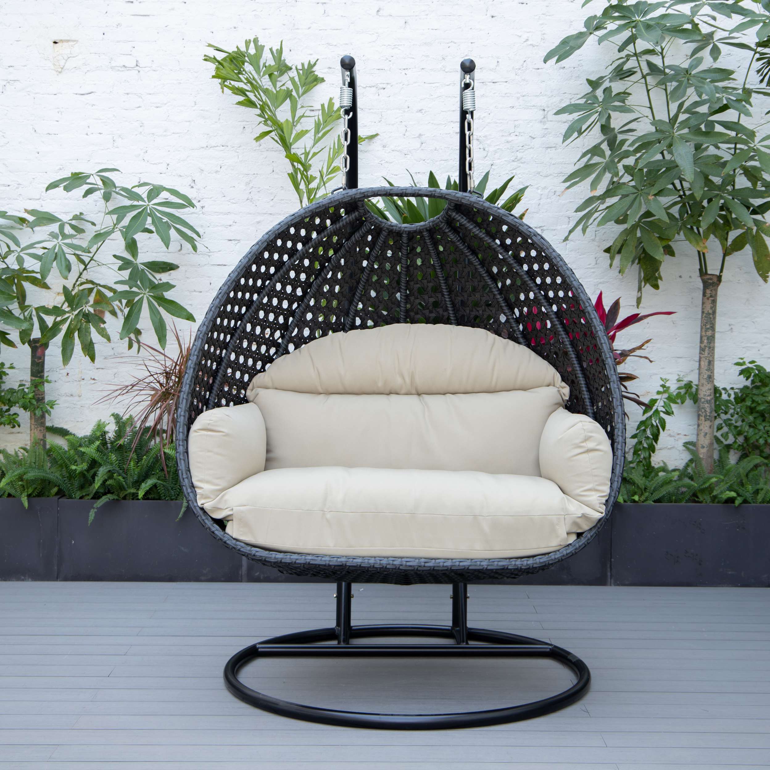 LeisureMod Mendoza Charcoal Wicker Hanging 2 person Egg Swing Chair - Image 106