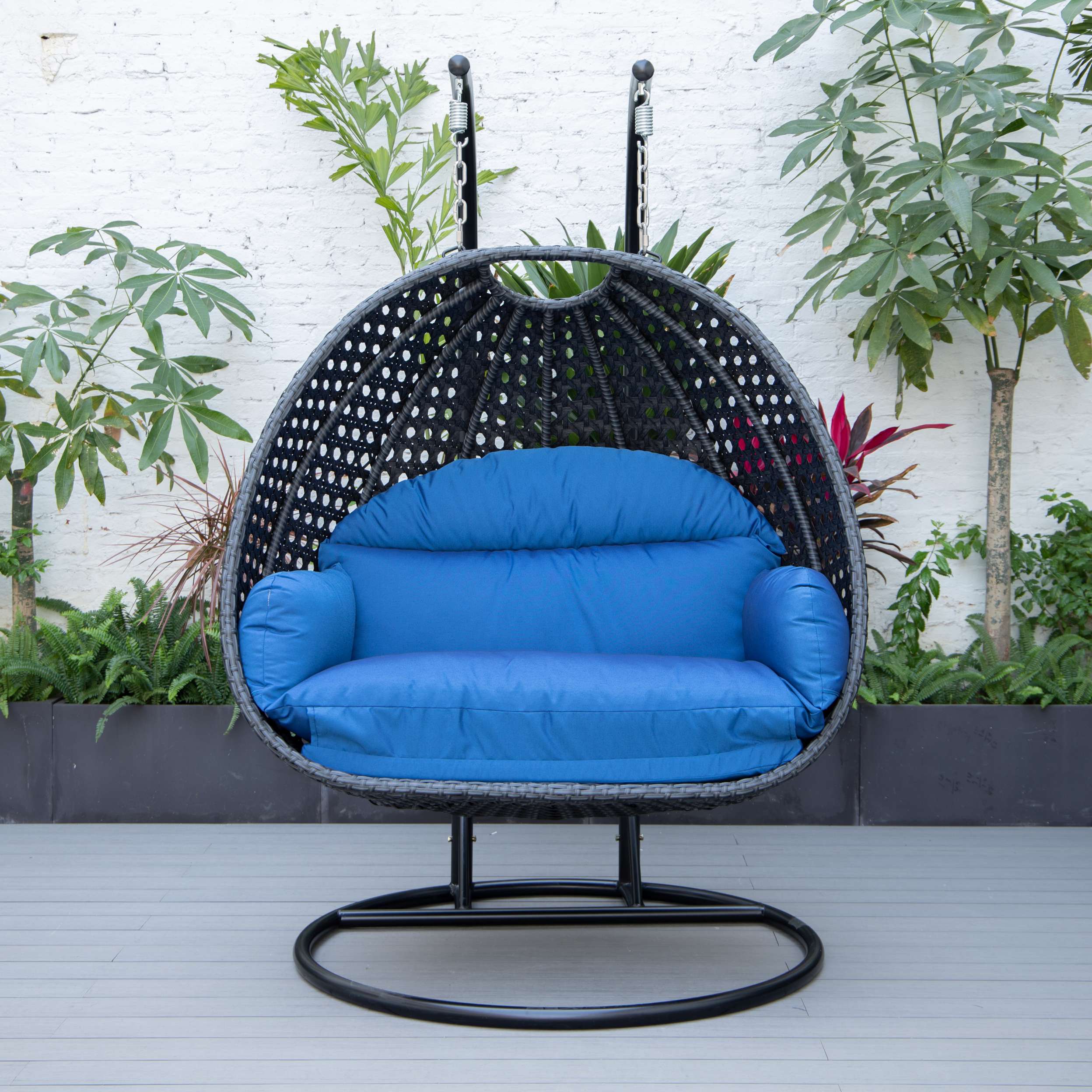 LeisureMod Mendoza Charcoal Wicker Hanging 2 person Egg Swing Chair - Image 36