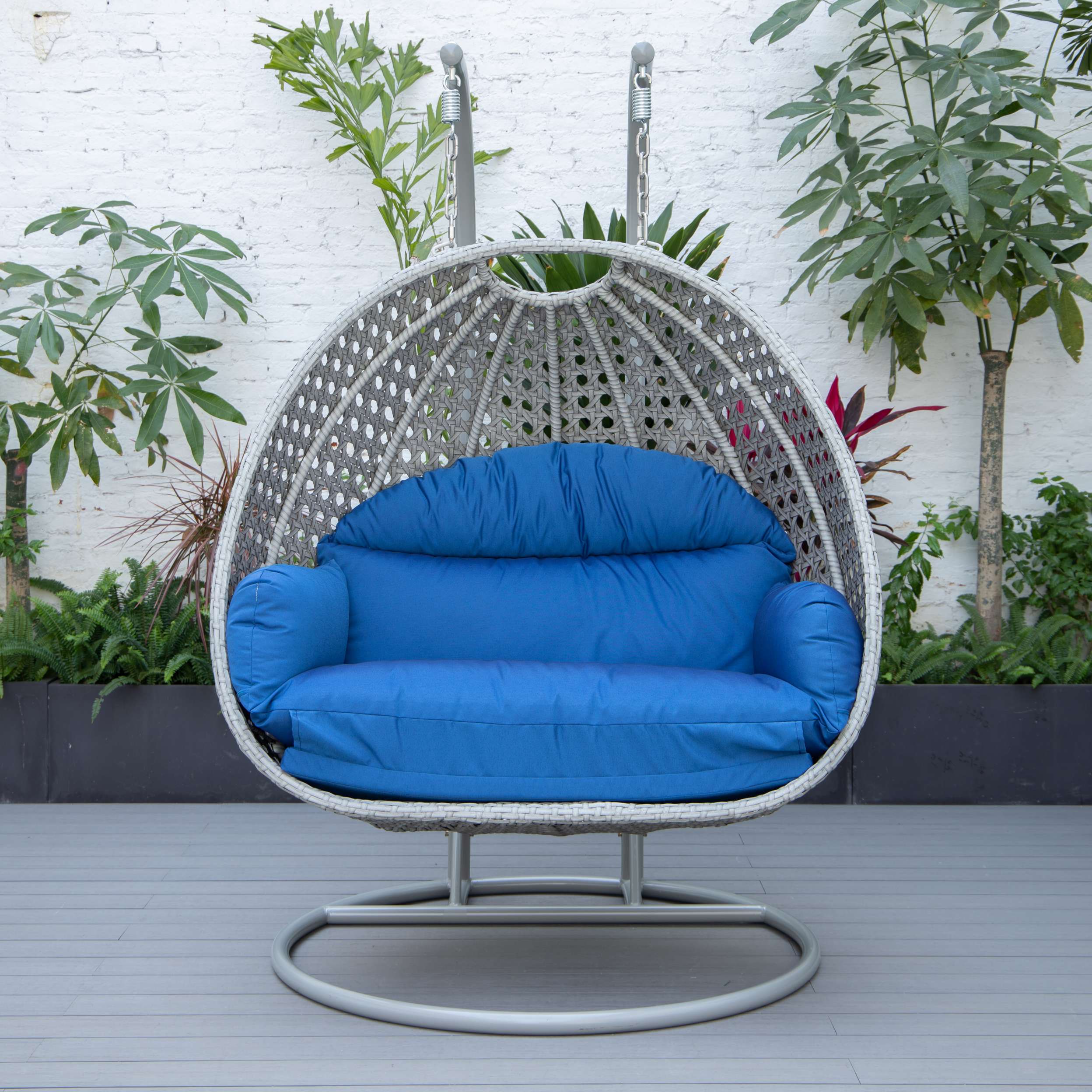 LeisureMod Mendoza Light Grey Wicker Hanging 2 person Egg Swing Chair - Image 27