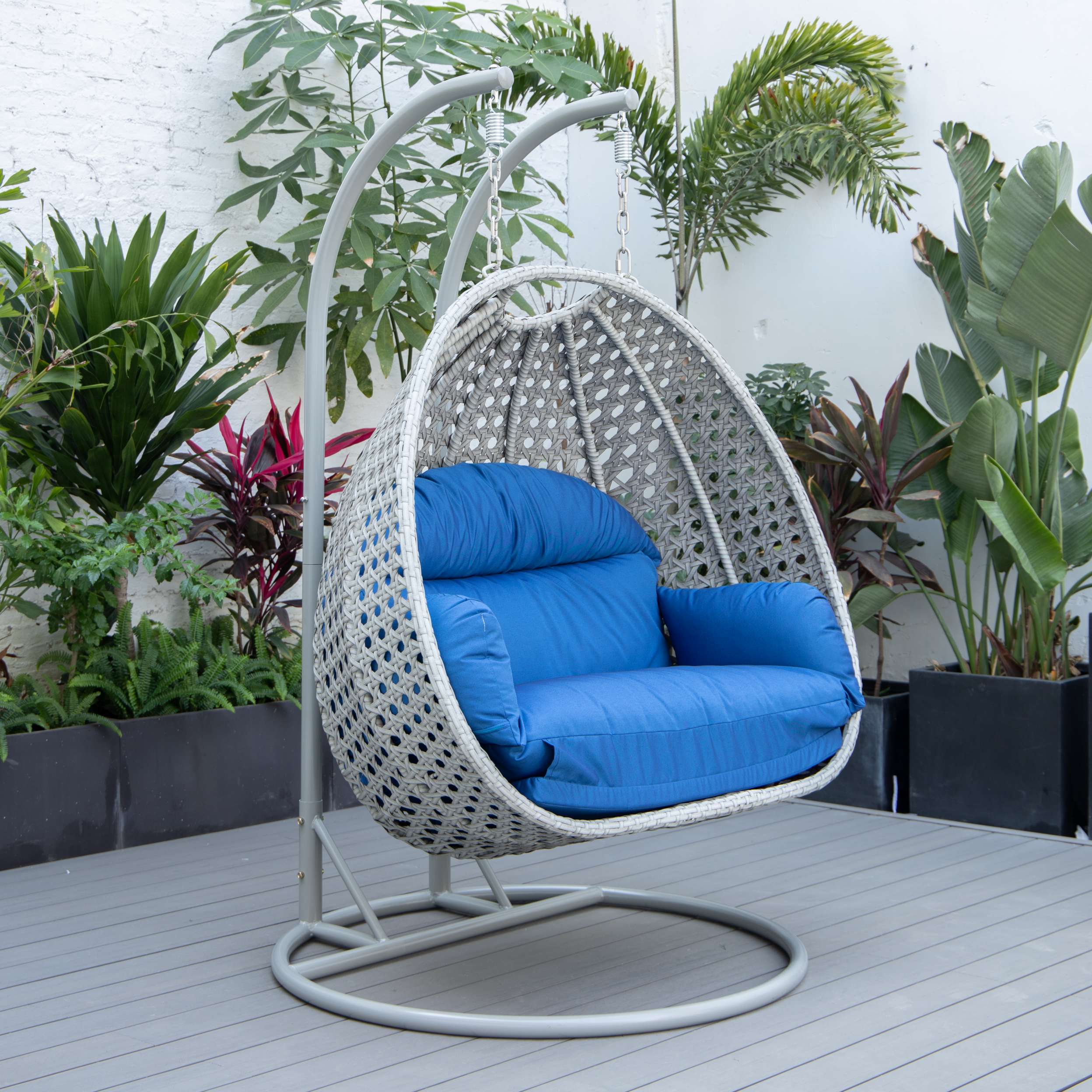 LeisureMod Mendoza Light Grey Wicker Hanging 2 person Egg Swing Chair - Image 39