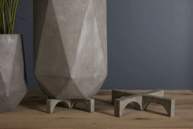 Lynwood Stand 15.75"x 3.5" By Accent Decor - Image 3