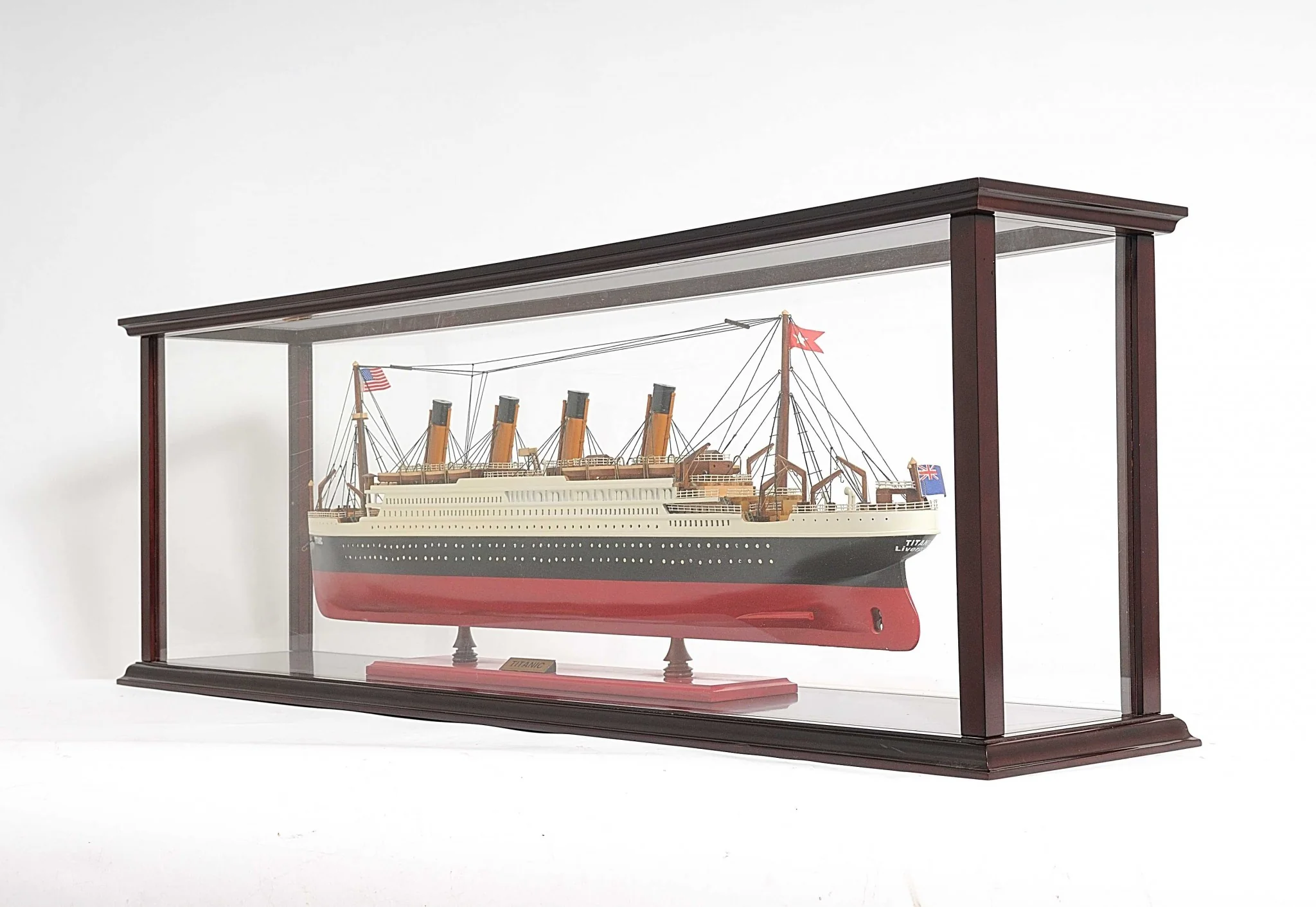 Medium Display Case for Cruise Liner By Homeroots - Image 3