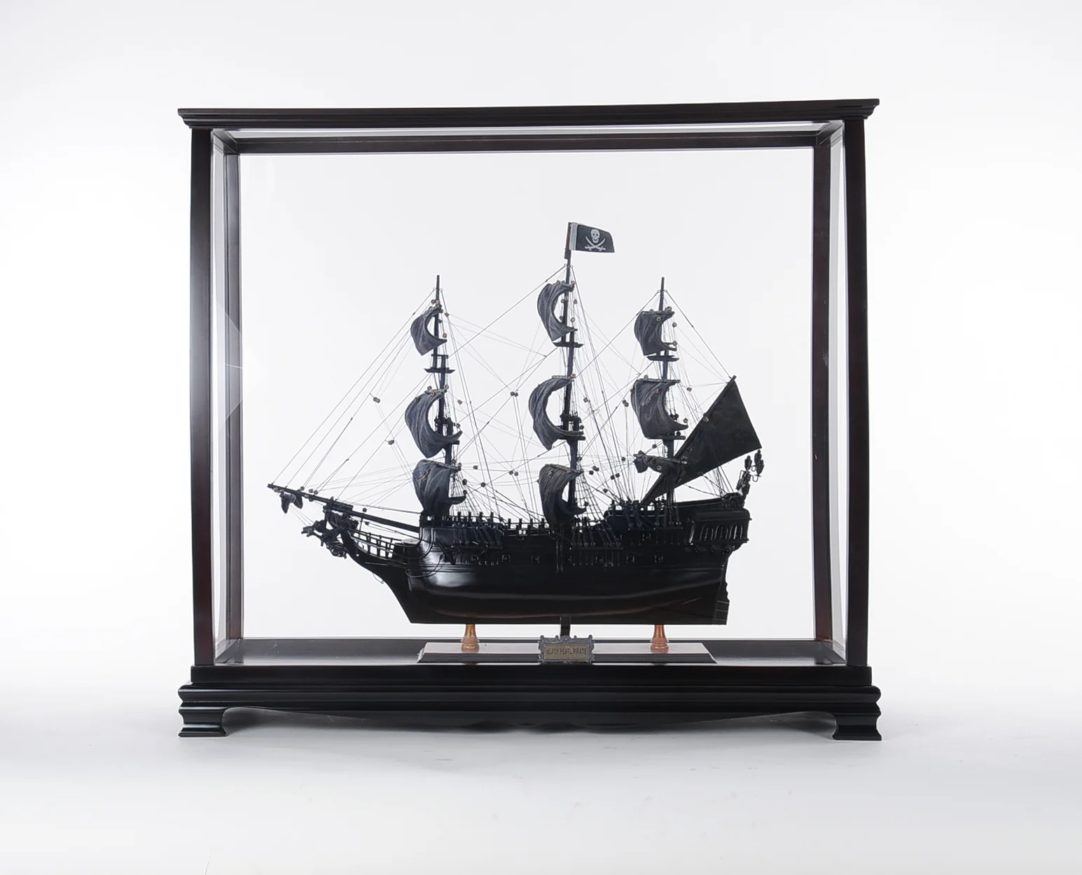 MediumDisplay Case for Tall Ship By Homeroots - Image 2