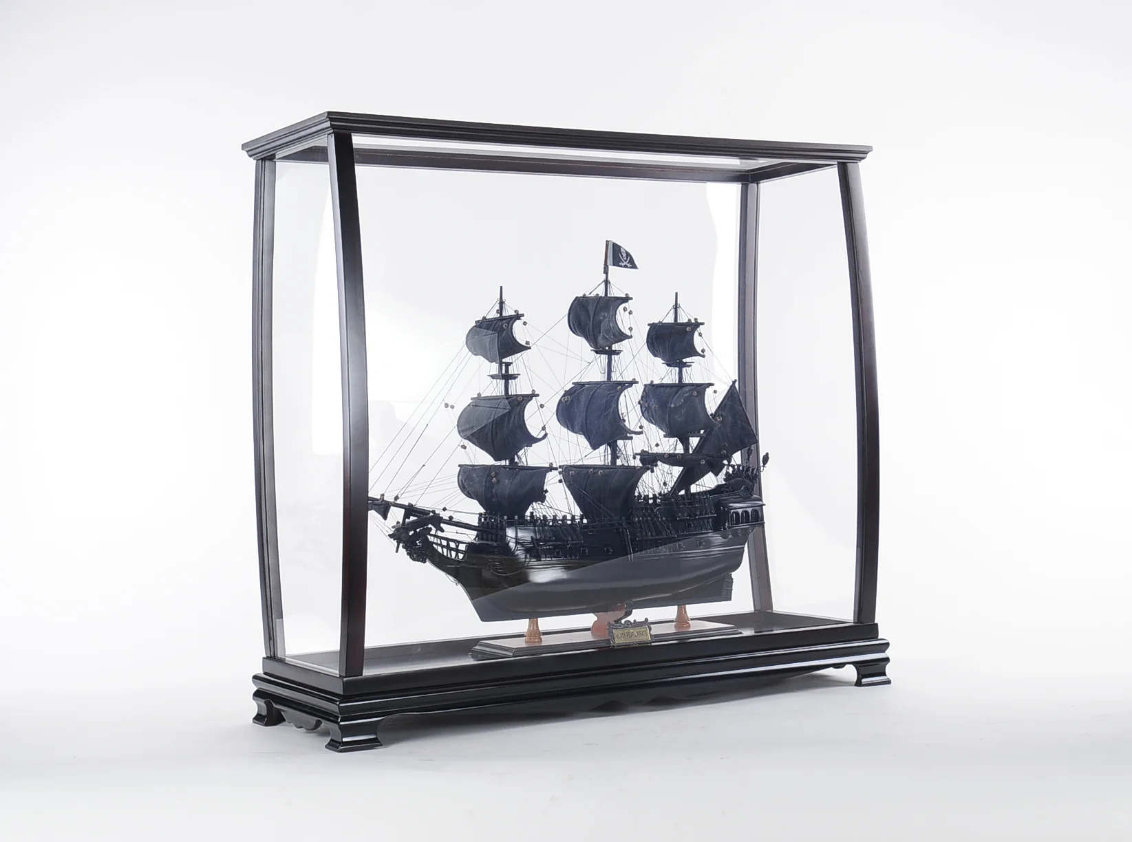 MediumDisplay Case for Tall Ship By Homeroots - Image 3