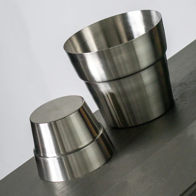 Moda 9"OD Planter/Vase By Gold Leaf Design Group - Image 3