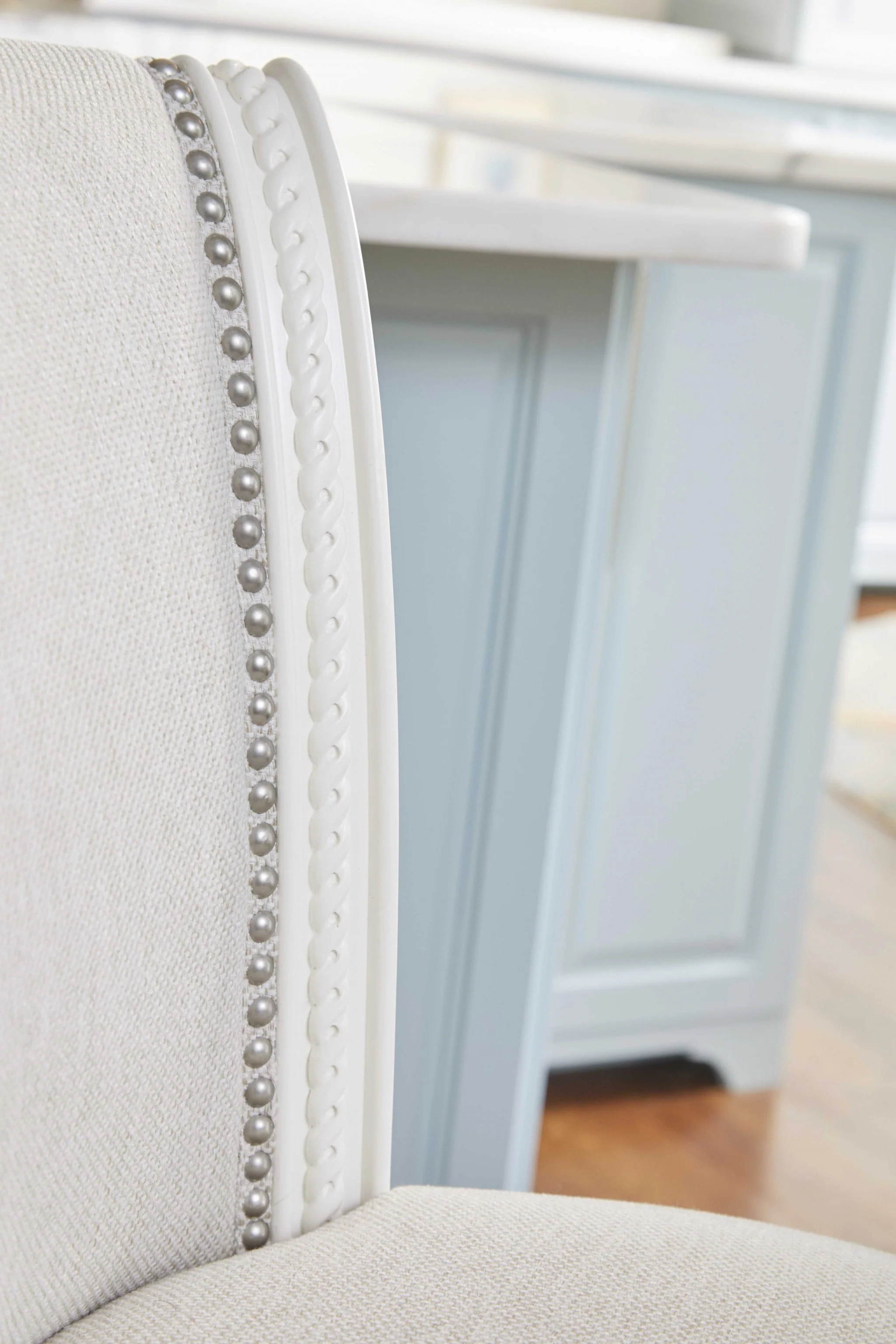 Modern Farmhouse White Counter Height Bar Stool By Homeroots - Image 3