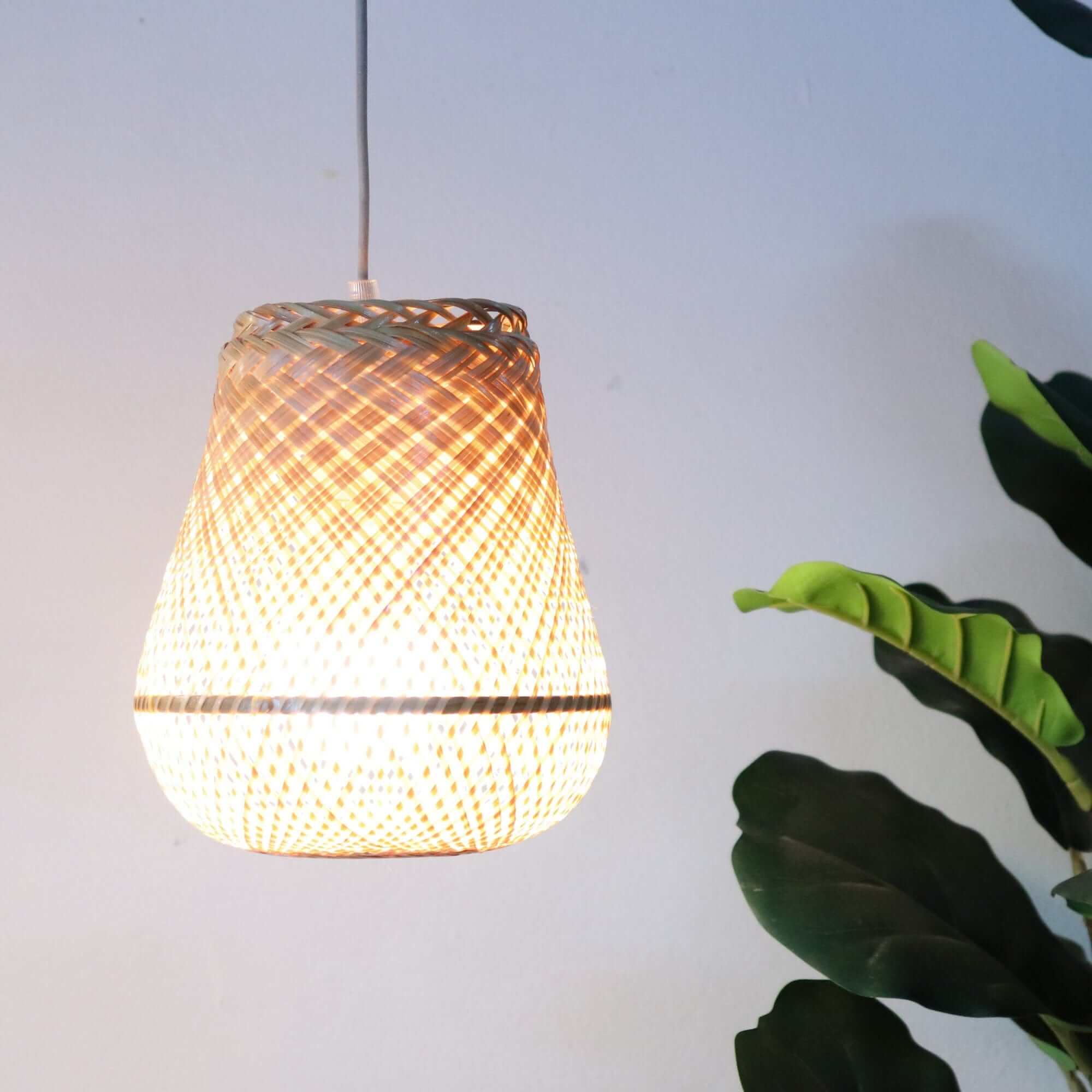 Nat - Bamboo Pendant Light (7 X 7.5 Inch) By Thaihome - Image 3