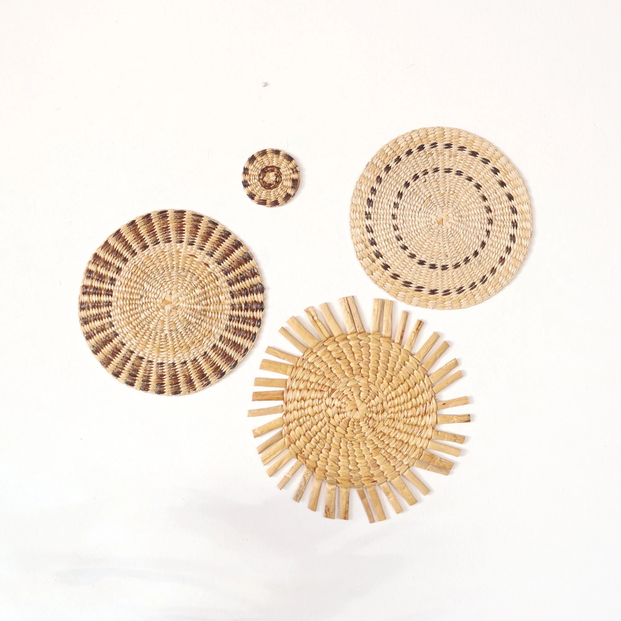 Nit Cha Nan - Wall Hanging DeCor (Set Of 4, Banana & Seagrass) By Thaihome - Image 2