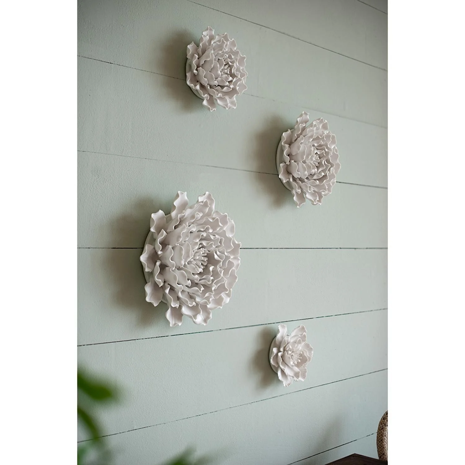 Off White Ceramic Novelty Hanging Dimensional Sculpture By Homeroots - Image 7