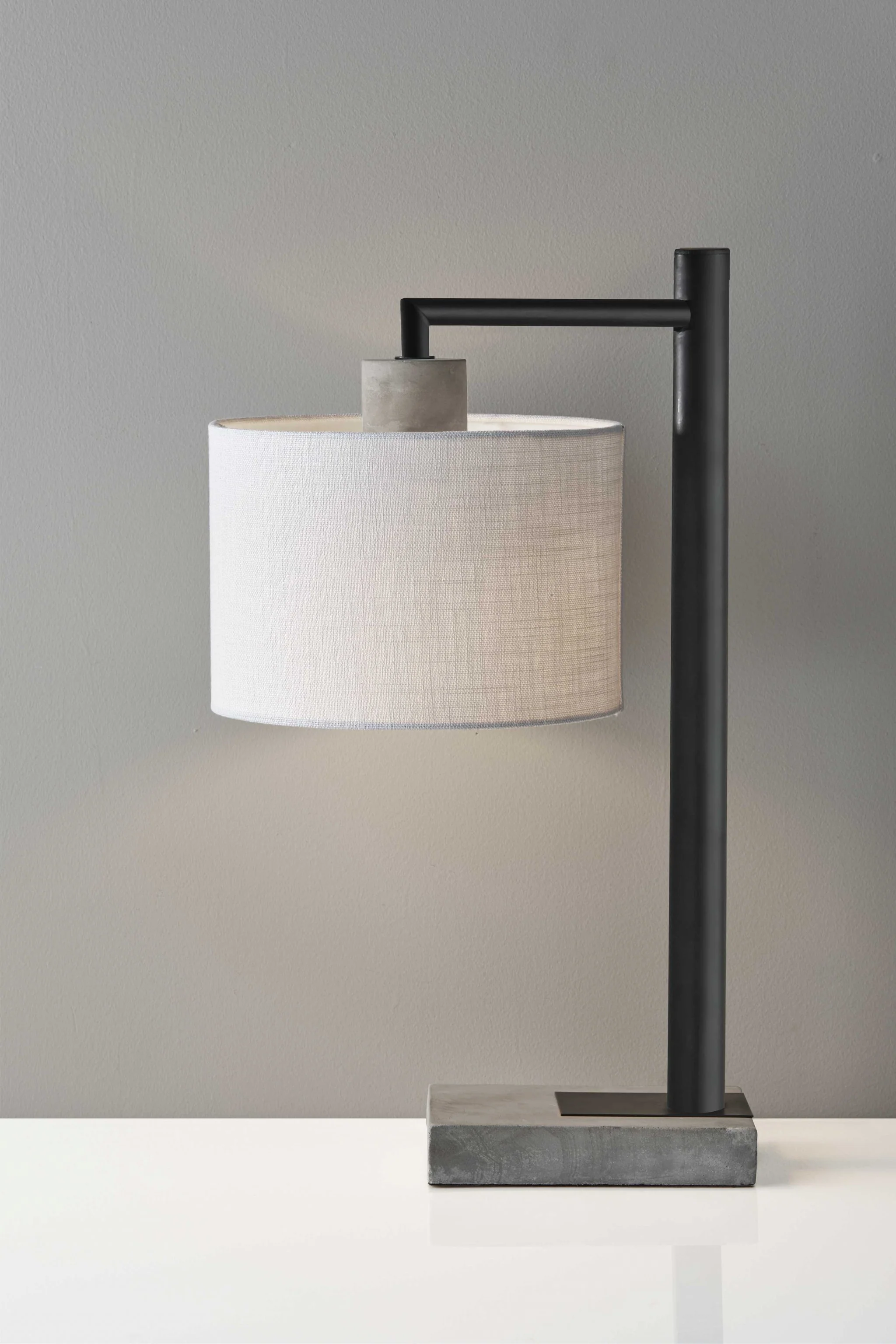 Petite Black Metal Table Lamp By Homeroots - Image 2