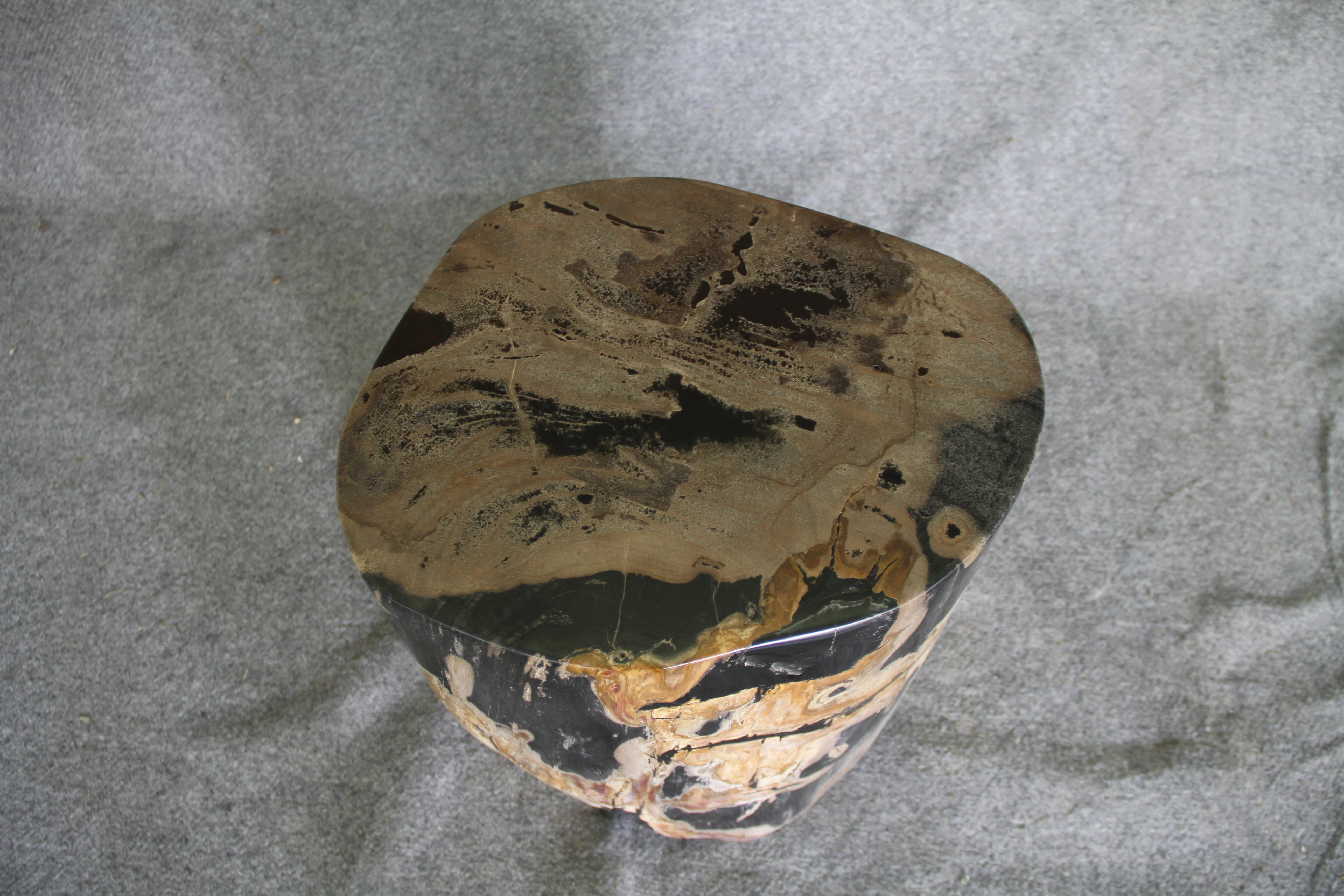 Petrified Wood Log Stool 18in(h)x 16in x 13in - 1005.21 - Image 4
