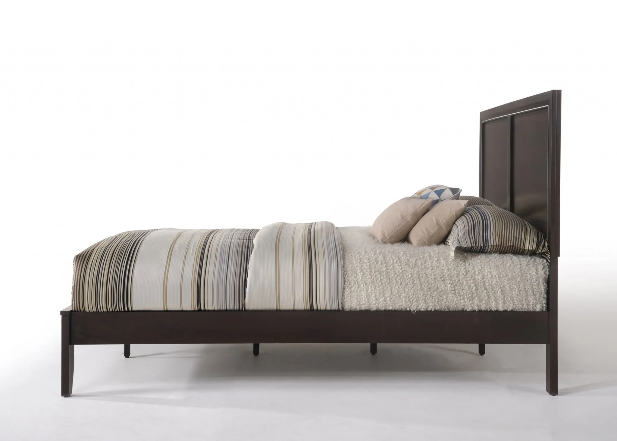 Queen Espresso Bed By Homeroots - Image 3