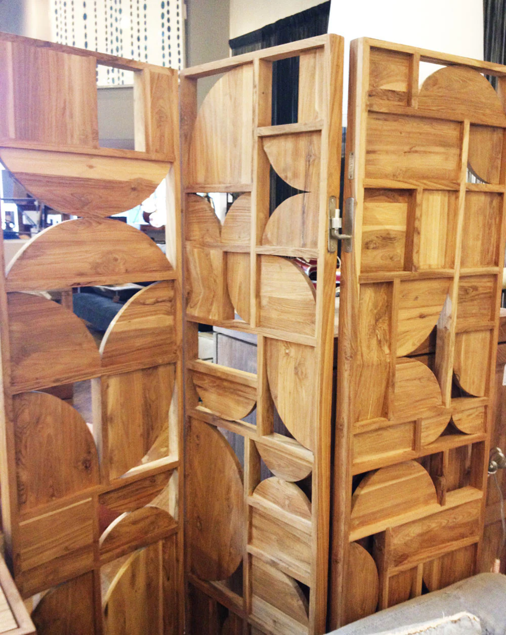 Roost Timo Teak Screen - Image 4