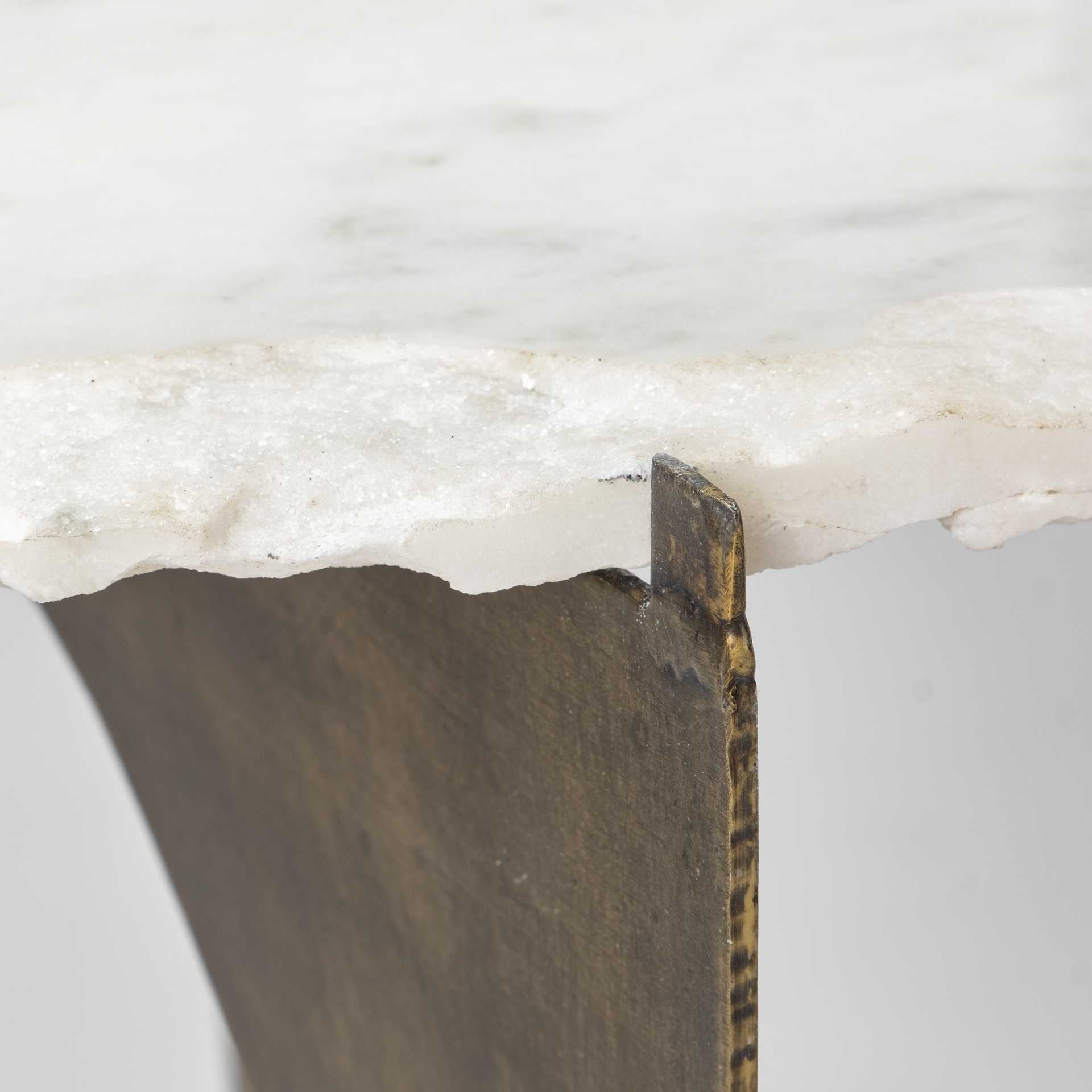 Round Live-Edge Side Table with Marble Top and Gold Metal Base By Homeroots - Image 4