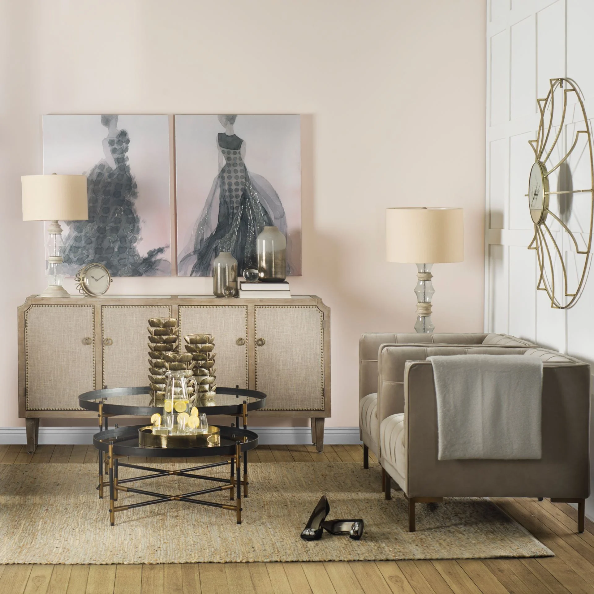 Round Mirrored Top Accent Table with Black and Brass Metal Base By Homeroots - Image 5