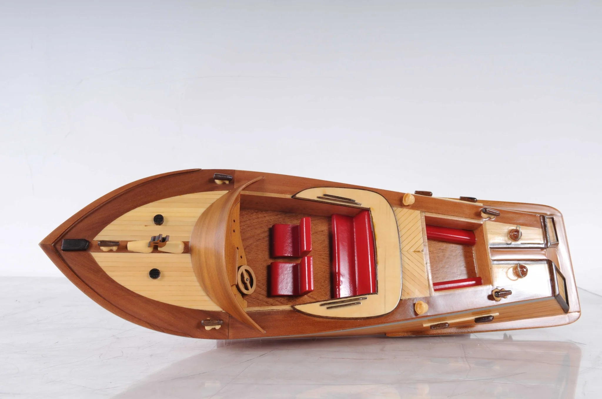 Runabout Sm By Homeroots - Image 6
