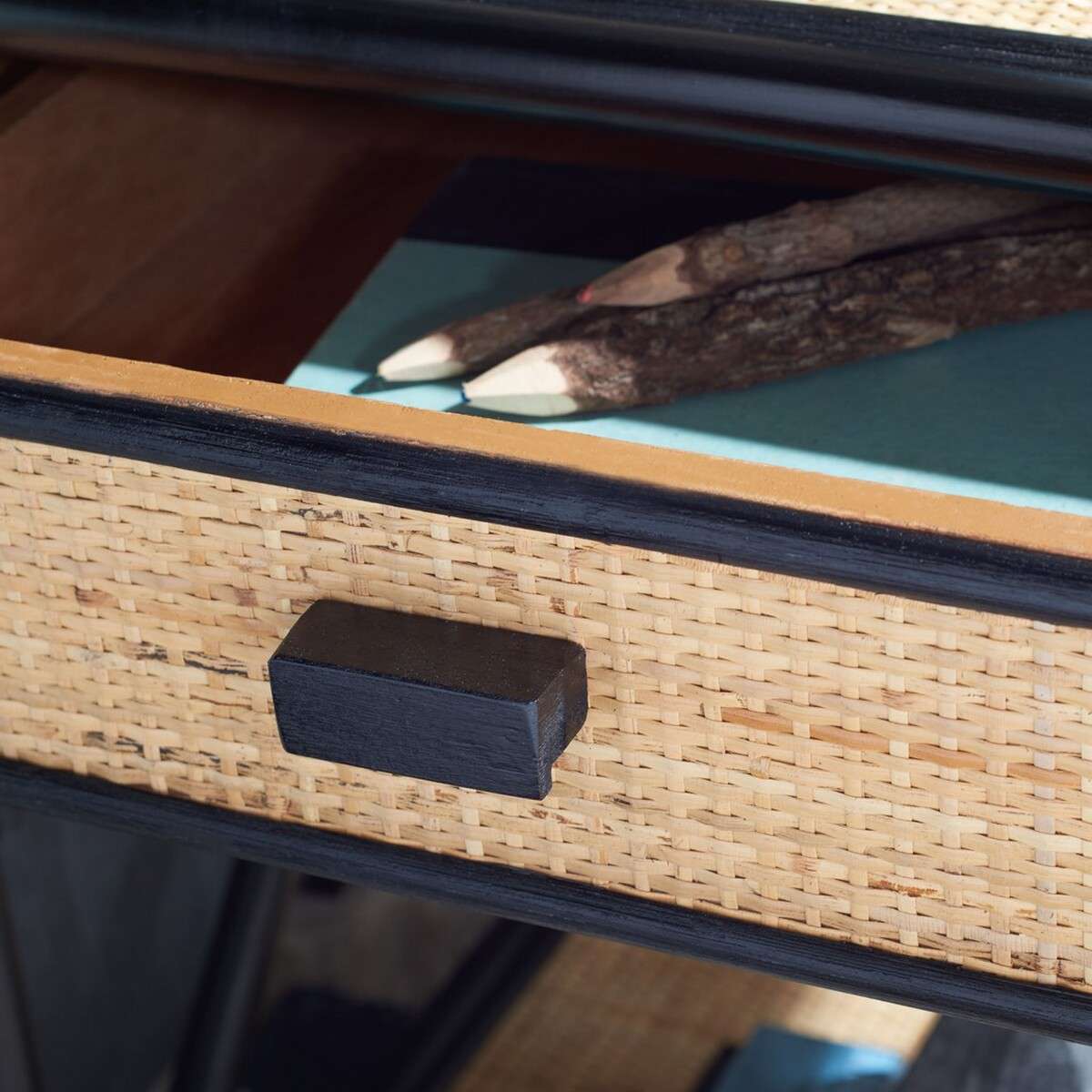 Safavieh Bali 1 Drawer 1 Shelf Nightstand - Black - Image 4