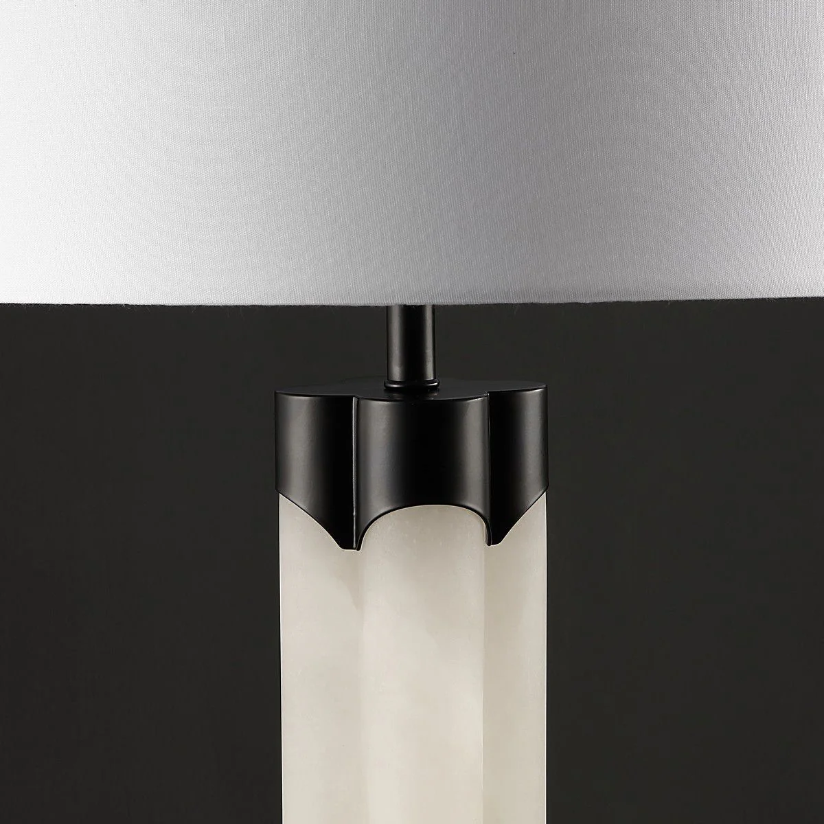 Safavieh Chavez Alabaster Table Lamp - White and Black - Image 4