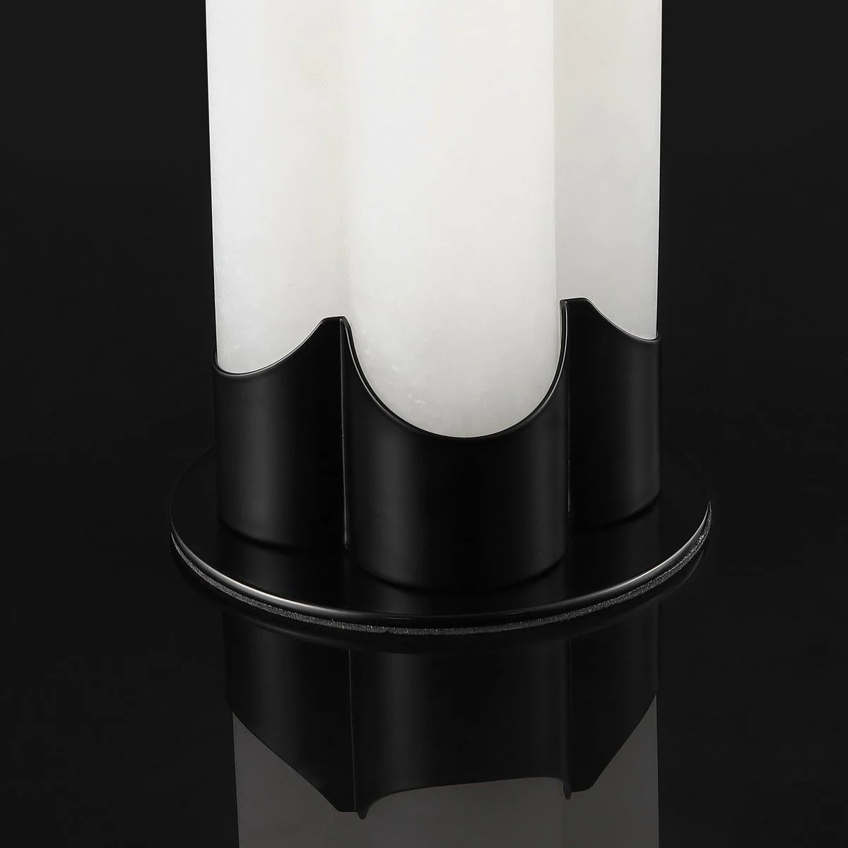 Safavieh Chavez Alabaster Table Lamp - White and Black - Image 5