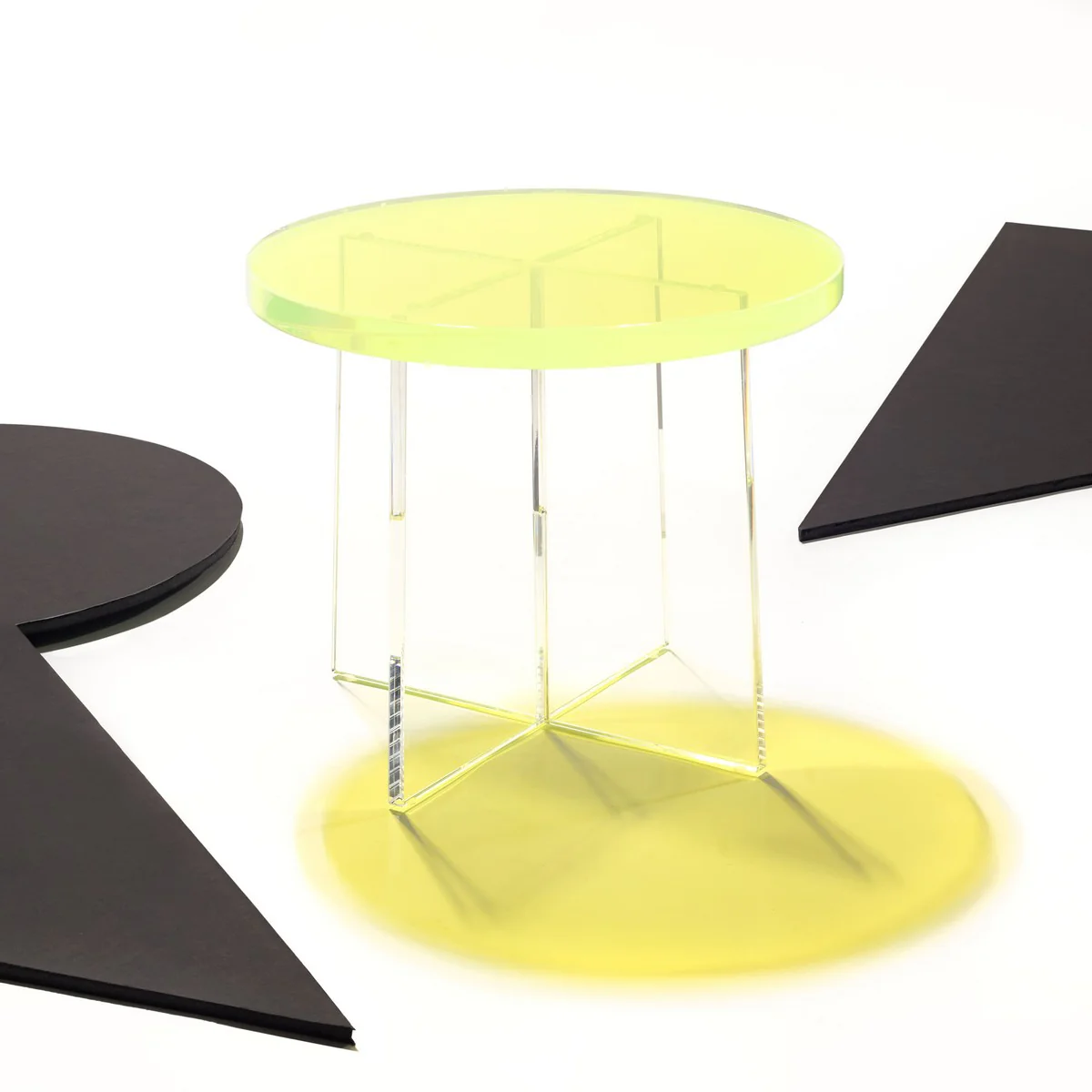 Safavieh Edwards Acryllic Accent Table - Neon - Image 4